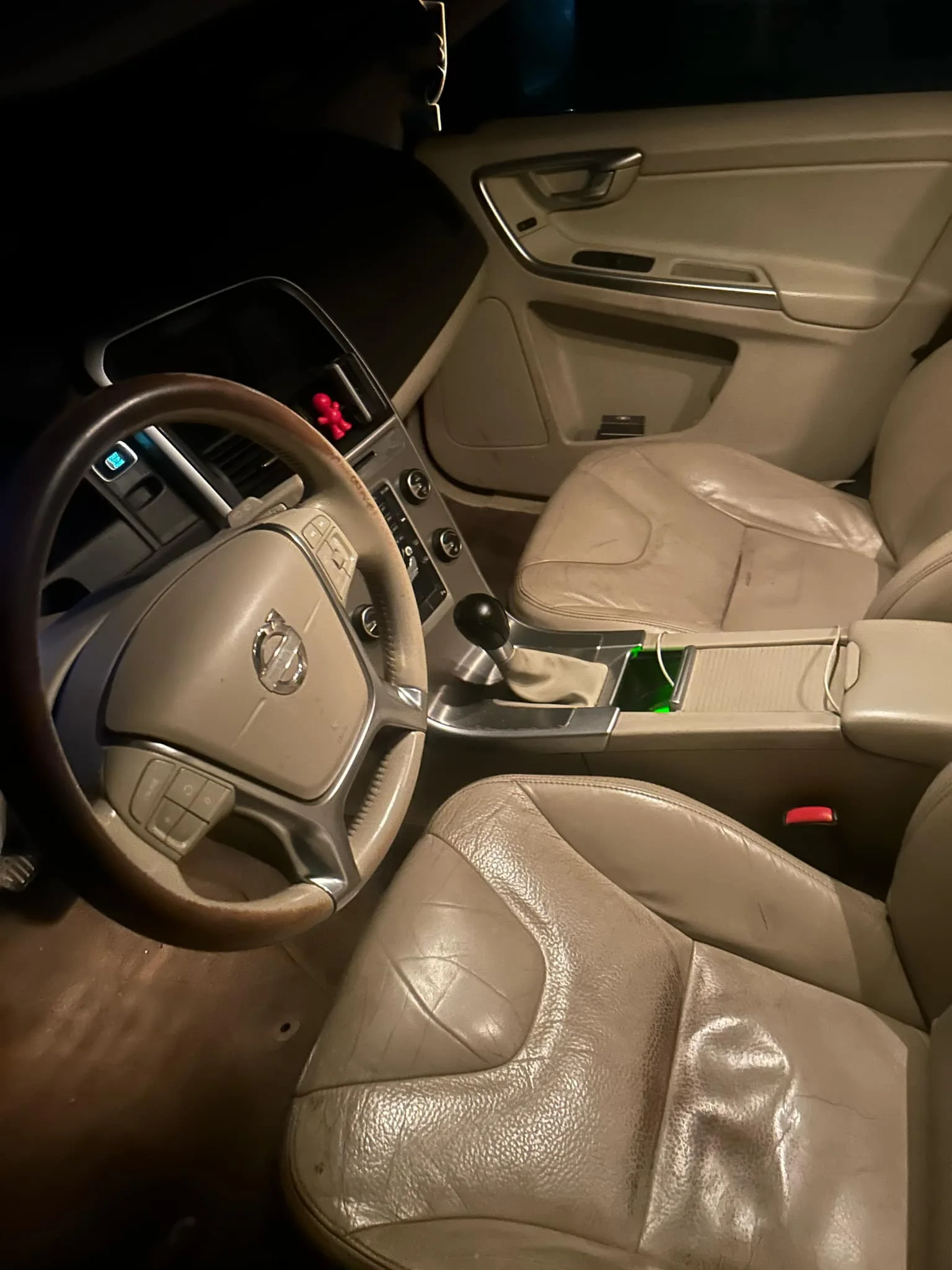 Volvo XC60, 2011