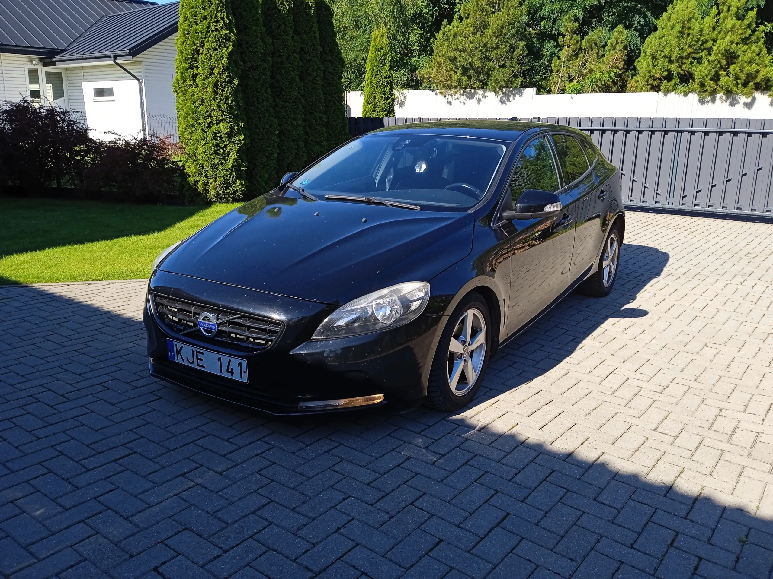 Volvo V40, 2015