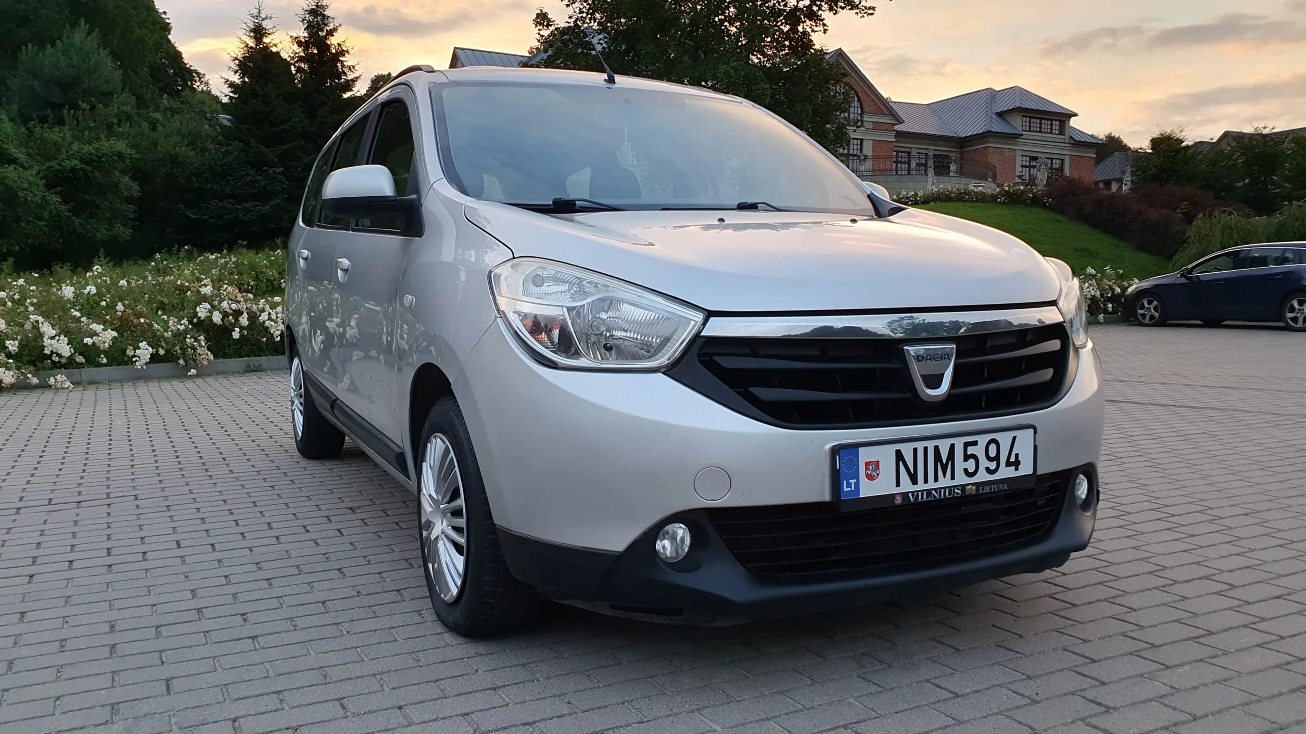 Dacia Lodgy, 2013