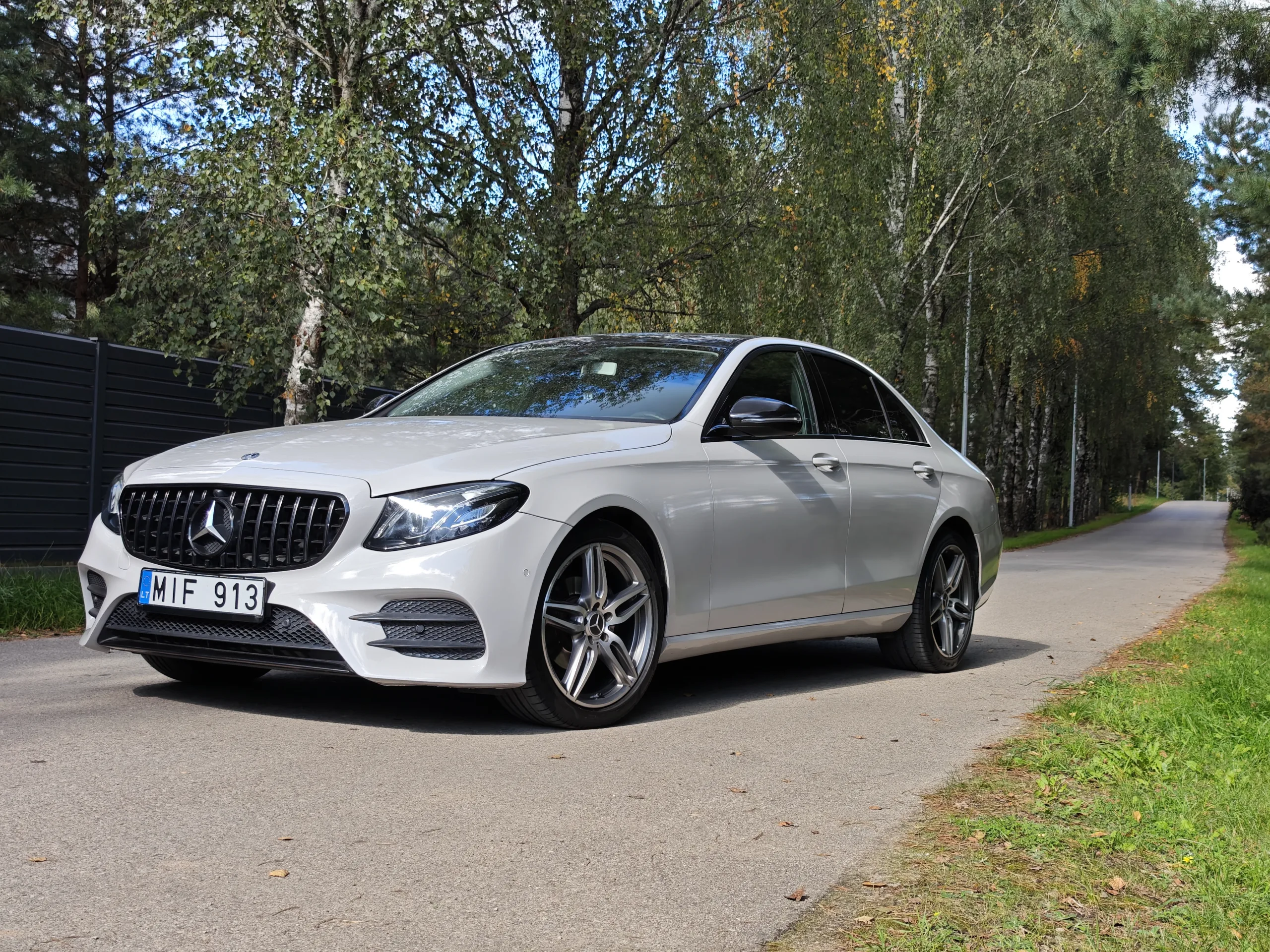 Mercedes-Benz E200, 2017