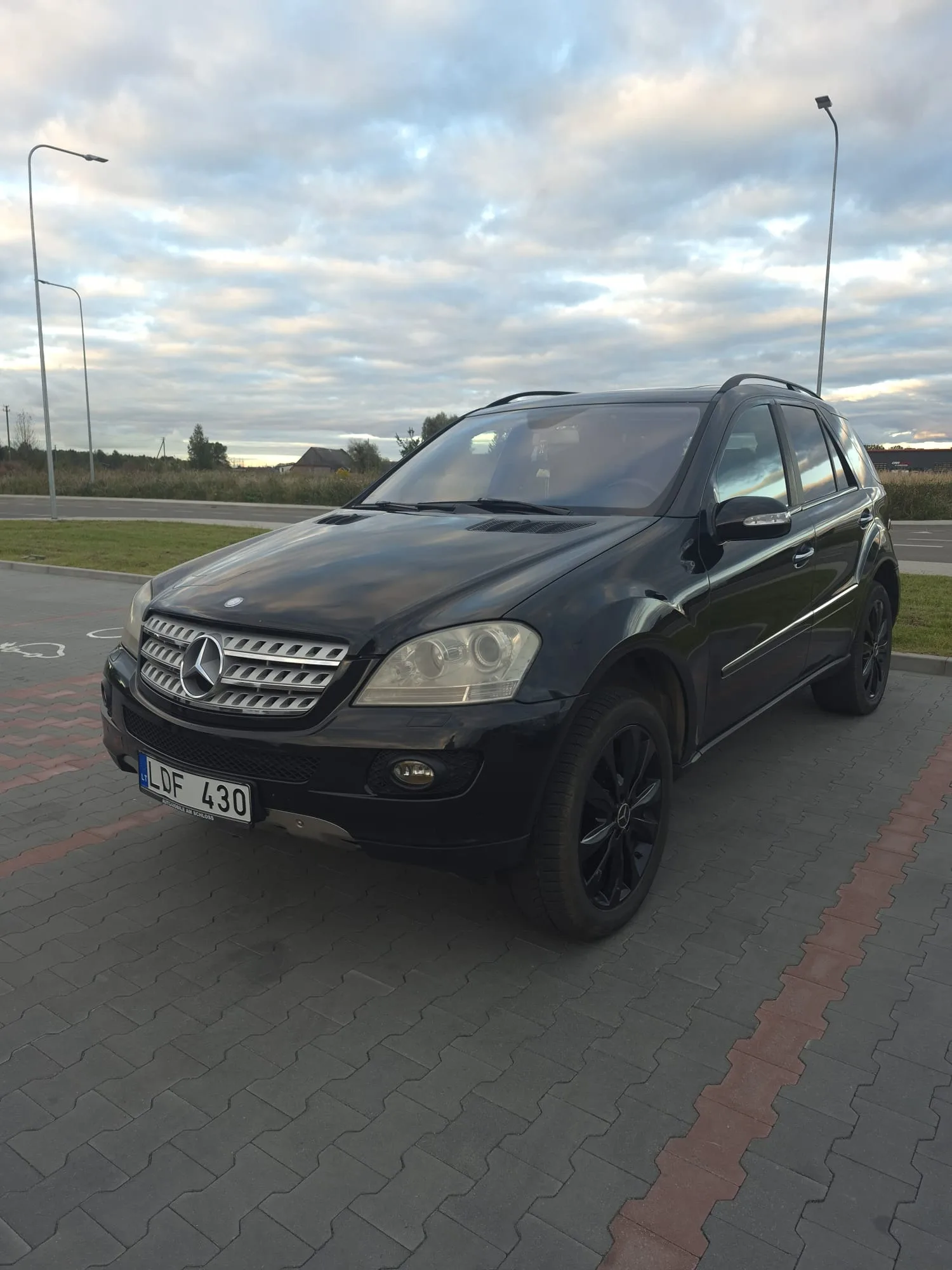 Mercedes-Benz ML320, 2006