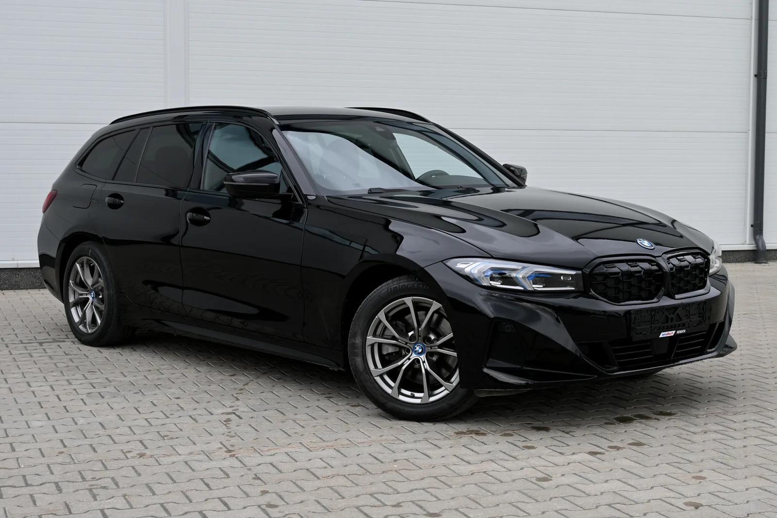 BMW 320E, 2022