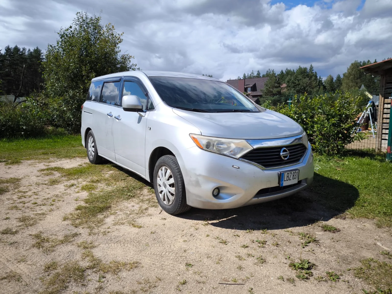 Nissan Kita, 2011