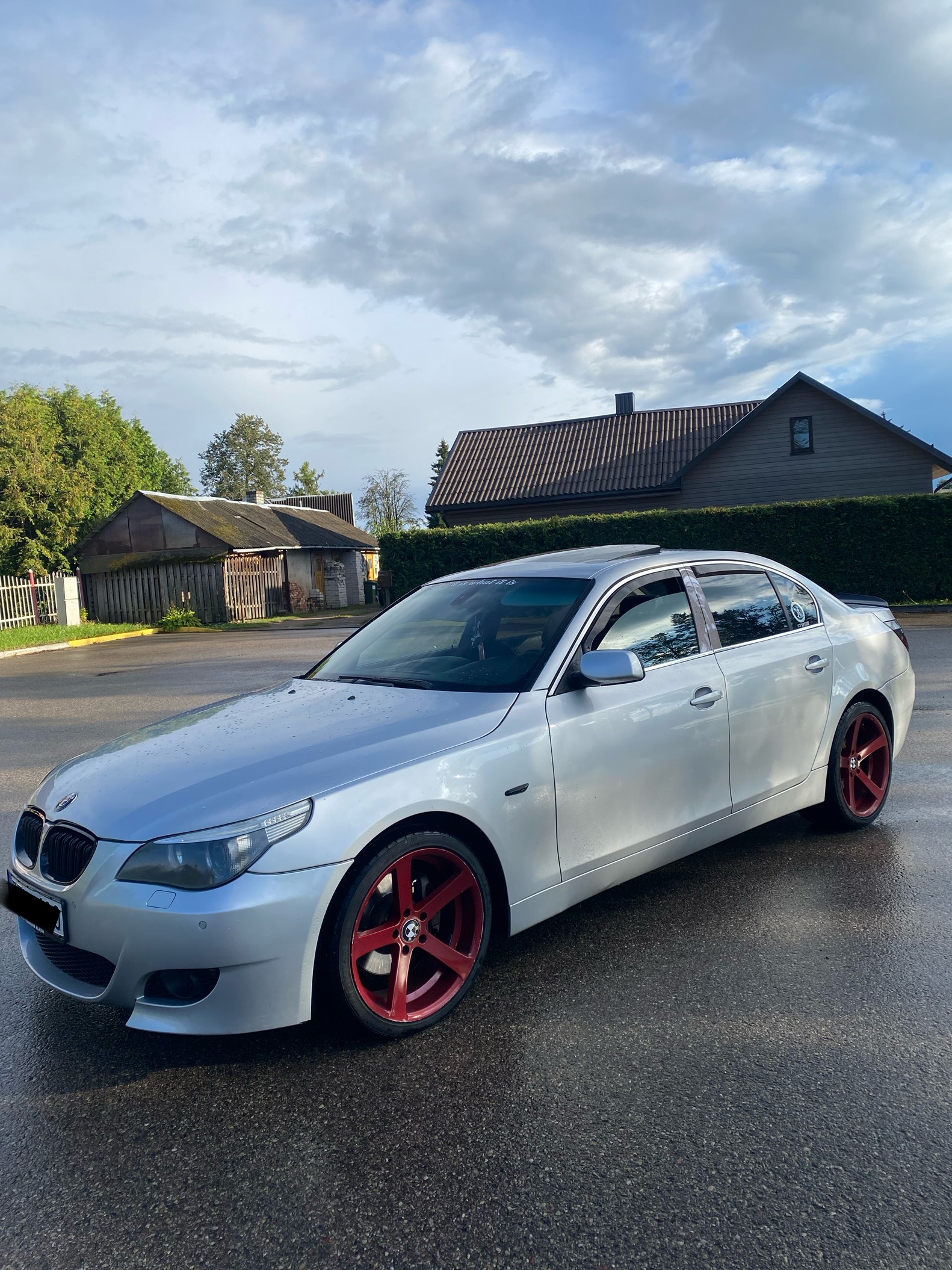 BMW 530
