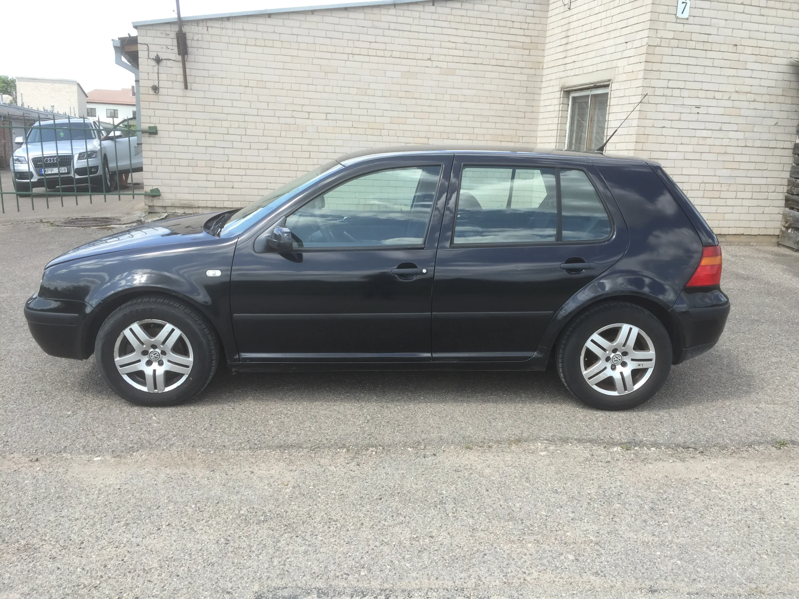Volkswagen Golf, 2002