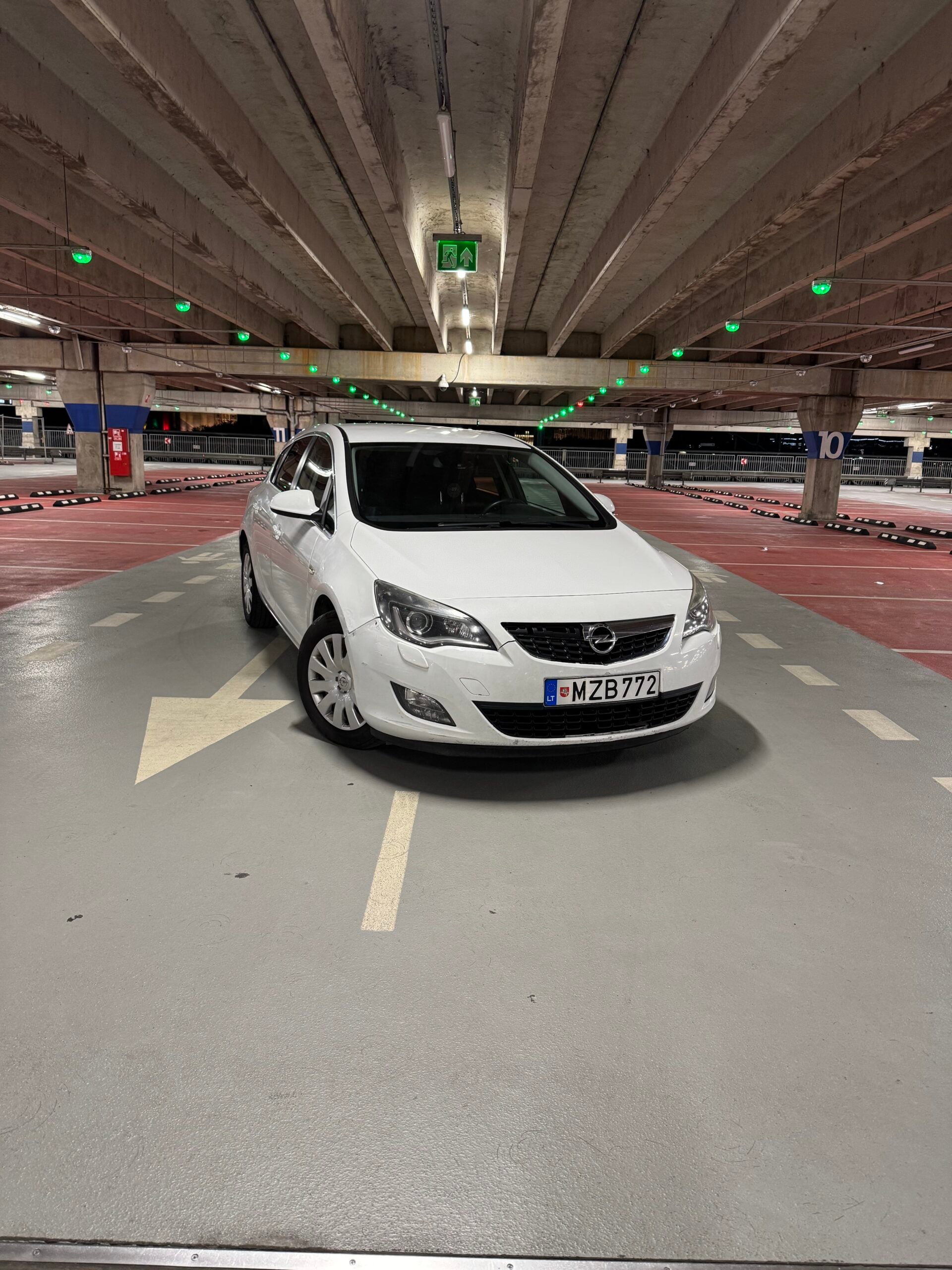 Opel Astra, 2012