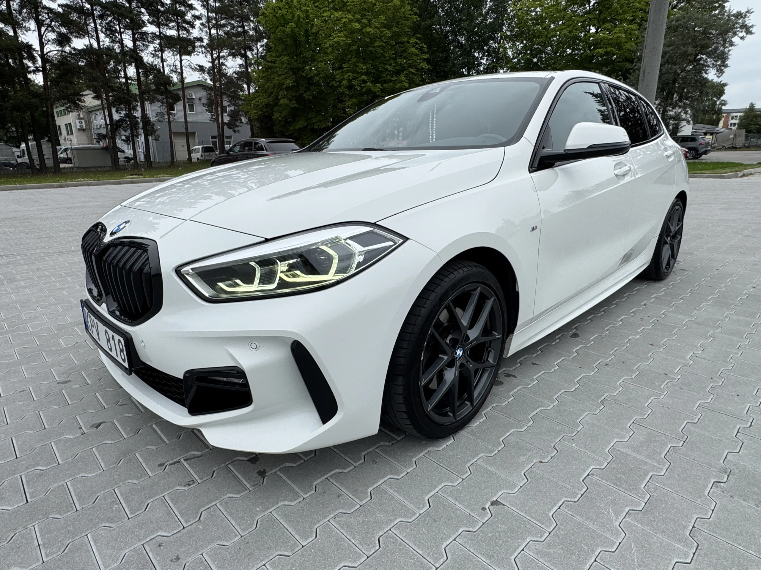 BMW 118, 2021