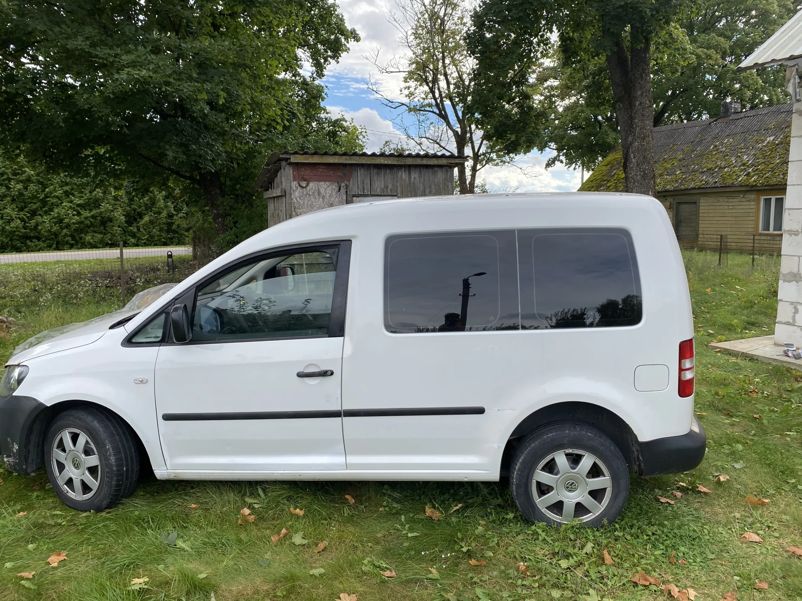Volkswagen Caddy, 2011
