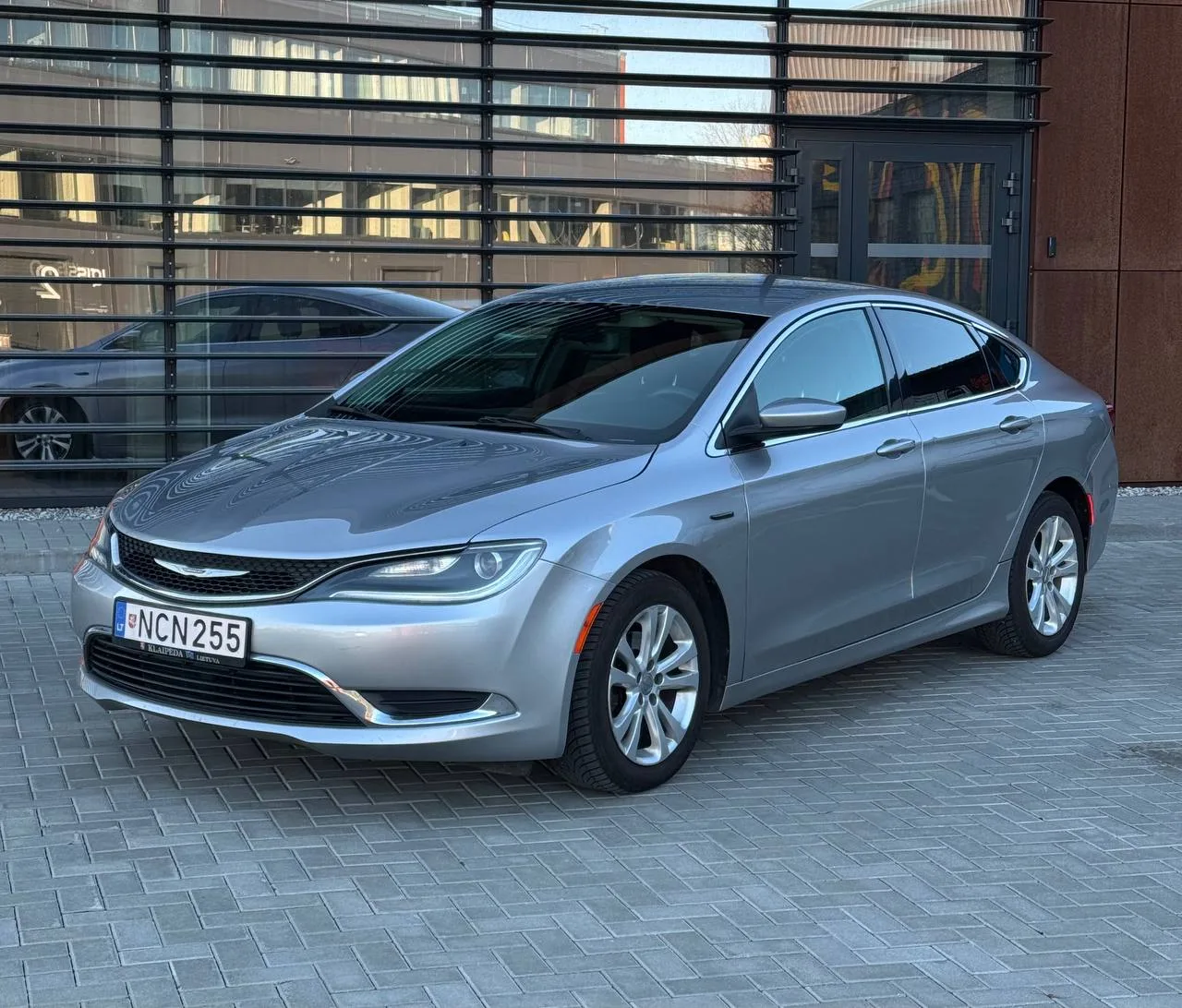 Chrysler 200, 2015