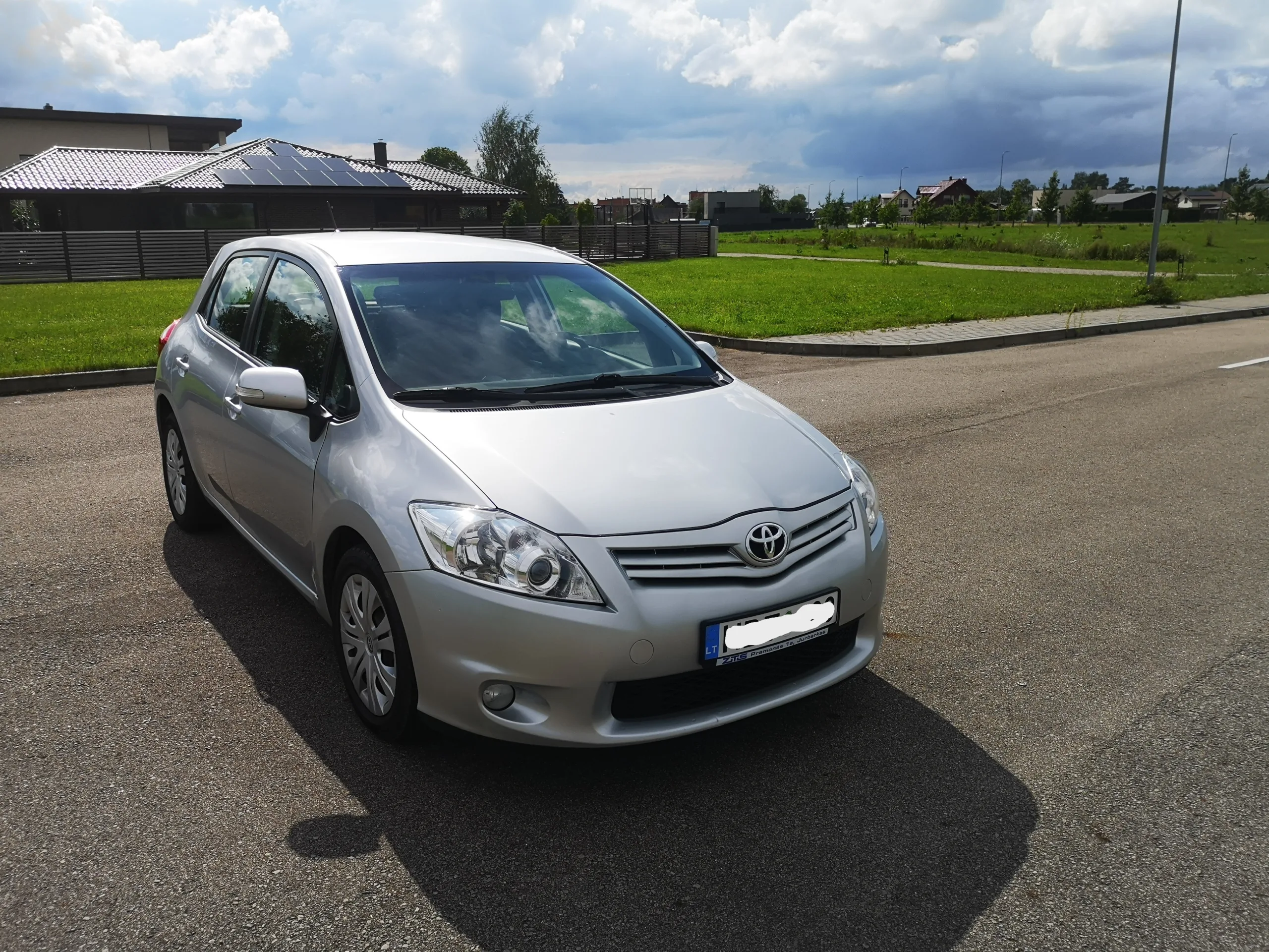 Toyota Auris, 2011