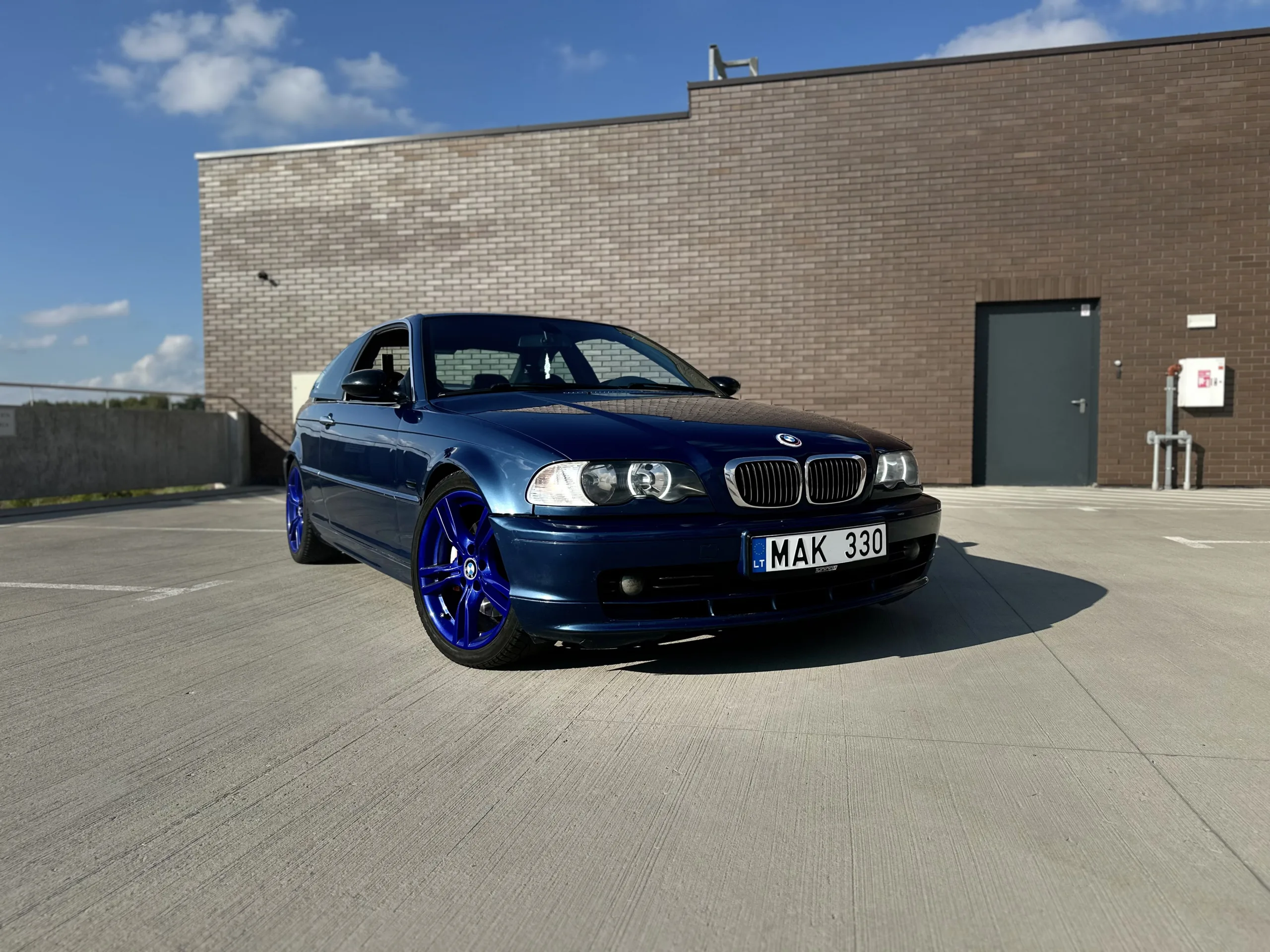 BMW 330i, 2001