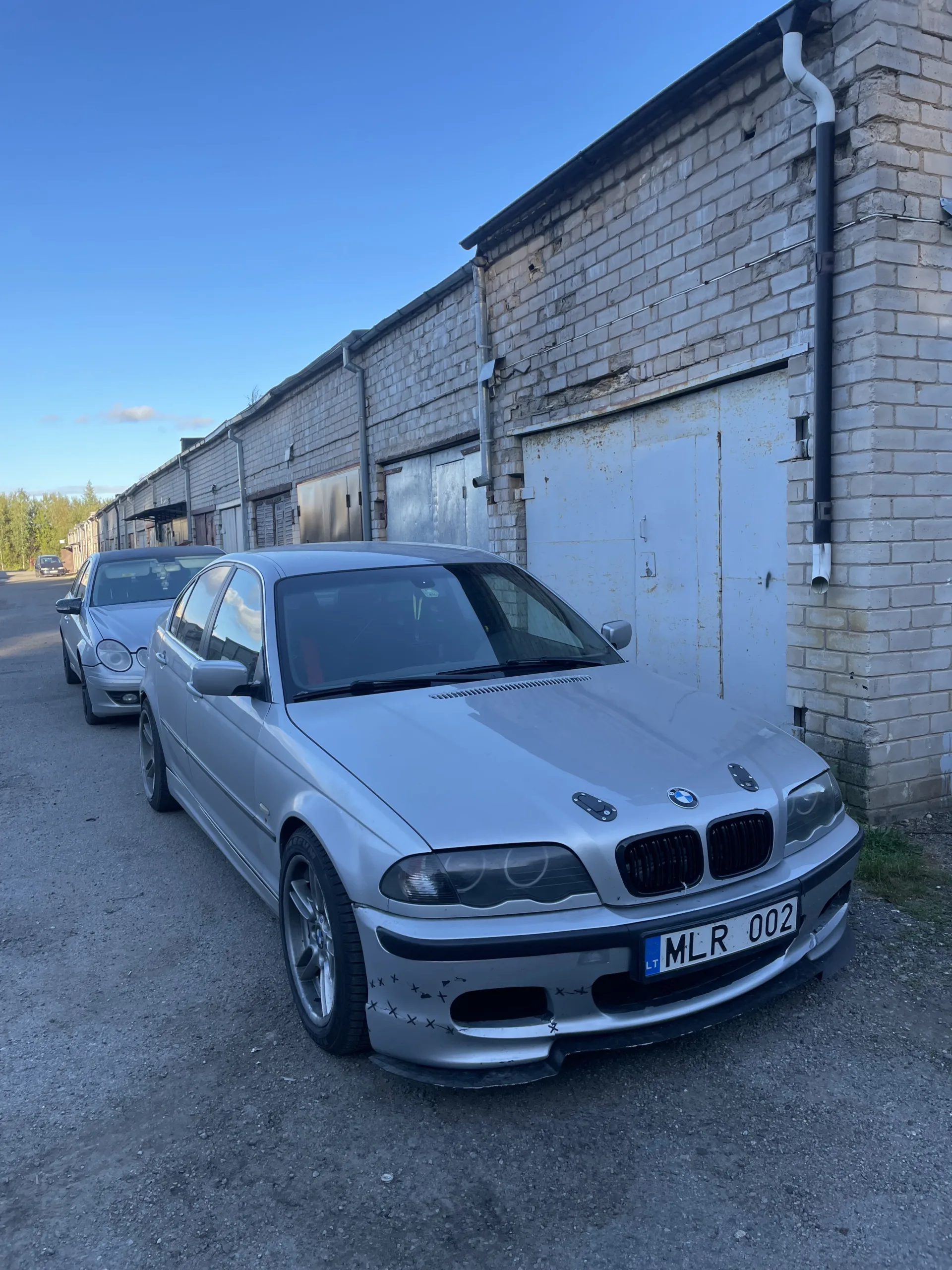 BMW 328i, 1999