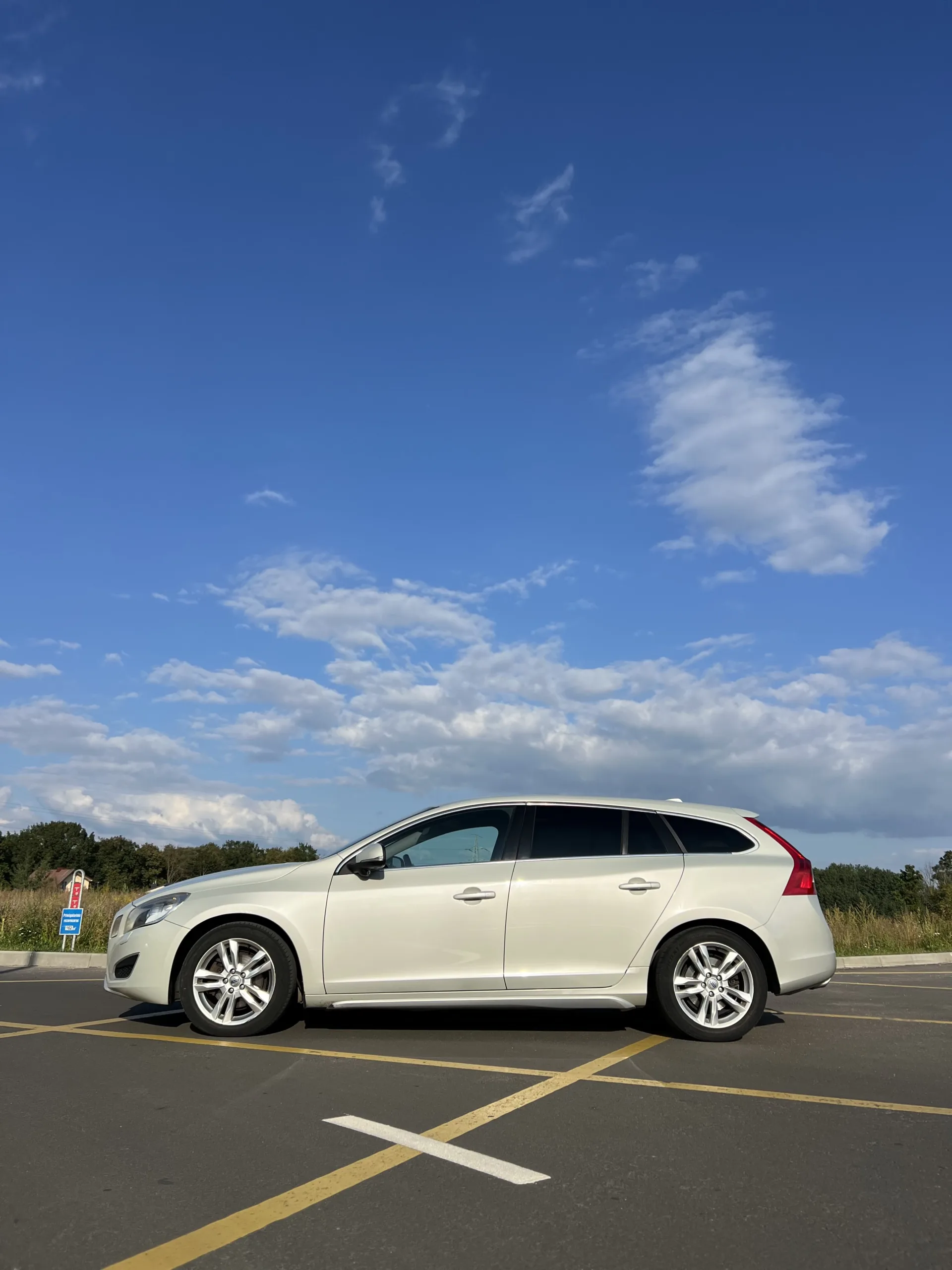 Volvo V60, 2011