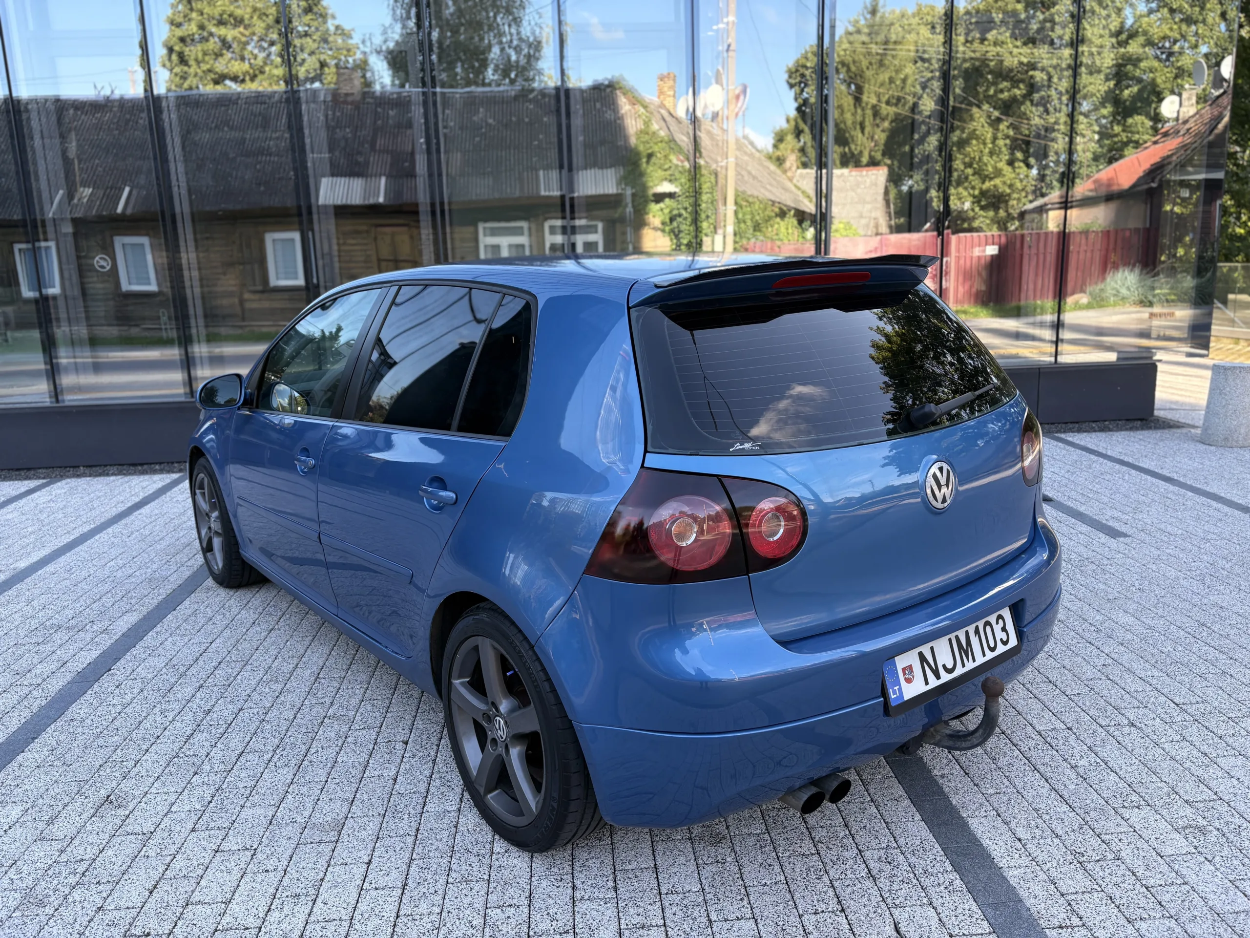 Volkswagen Golf, 2004