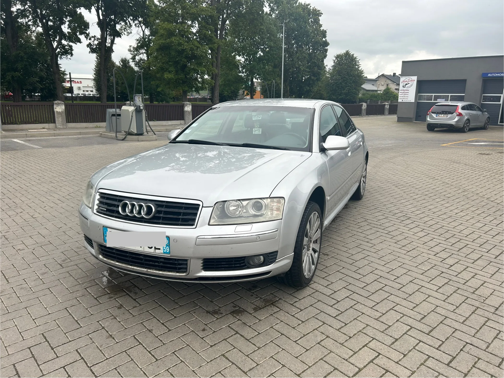 Audi A8, 2004