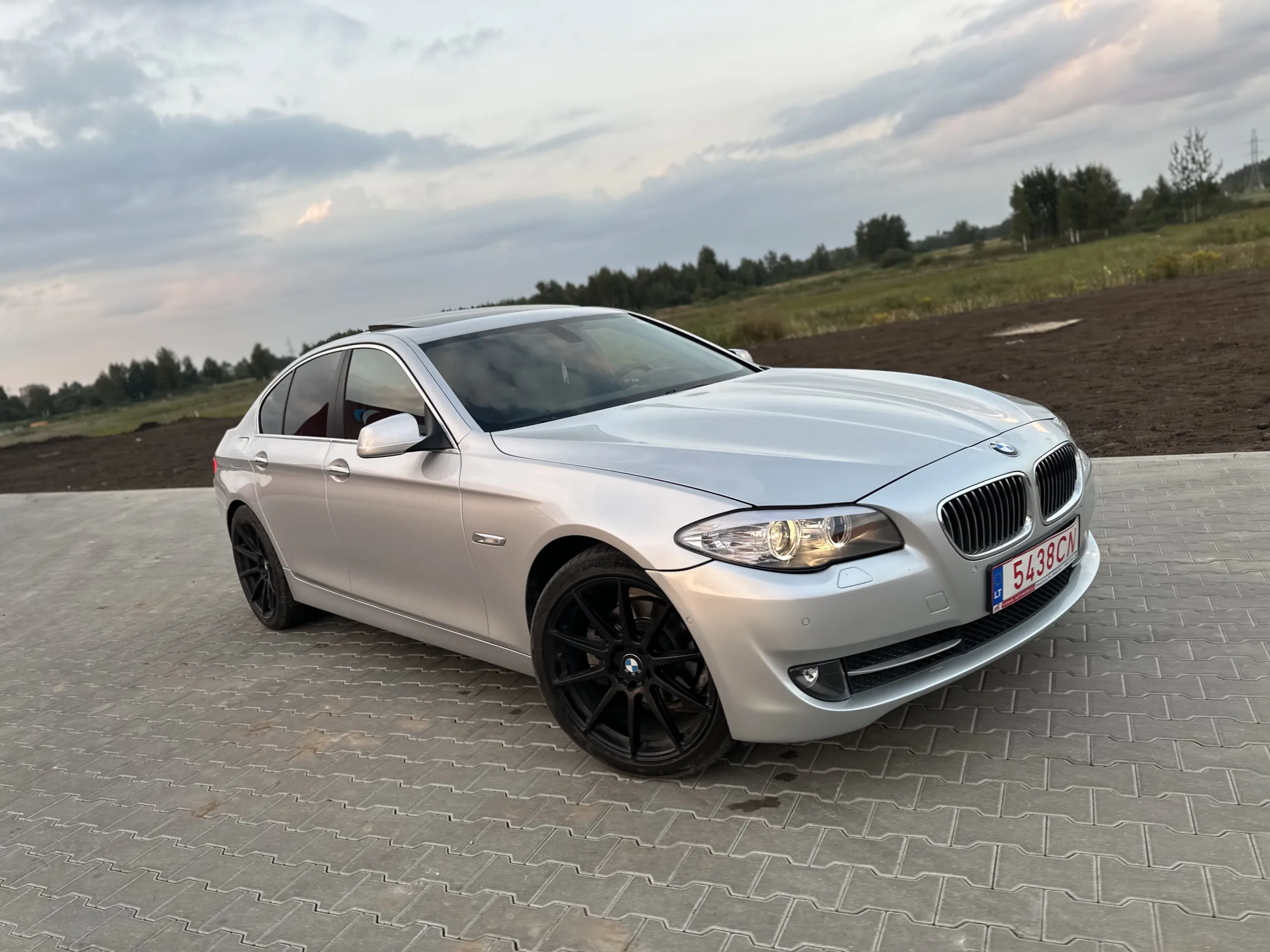 BMW 528, 2011