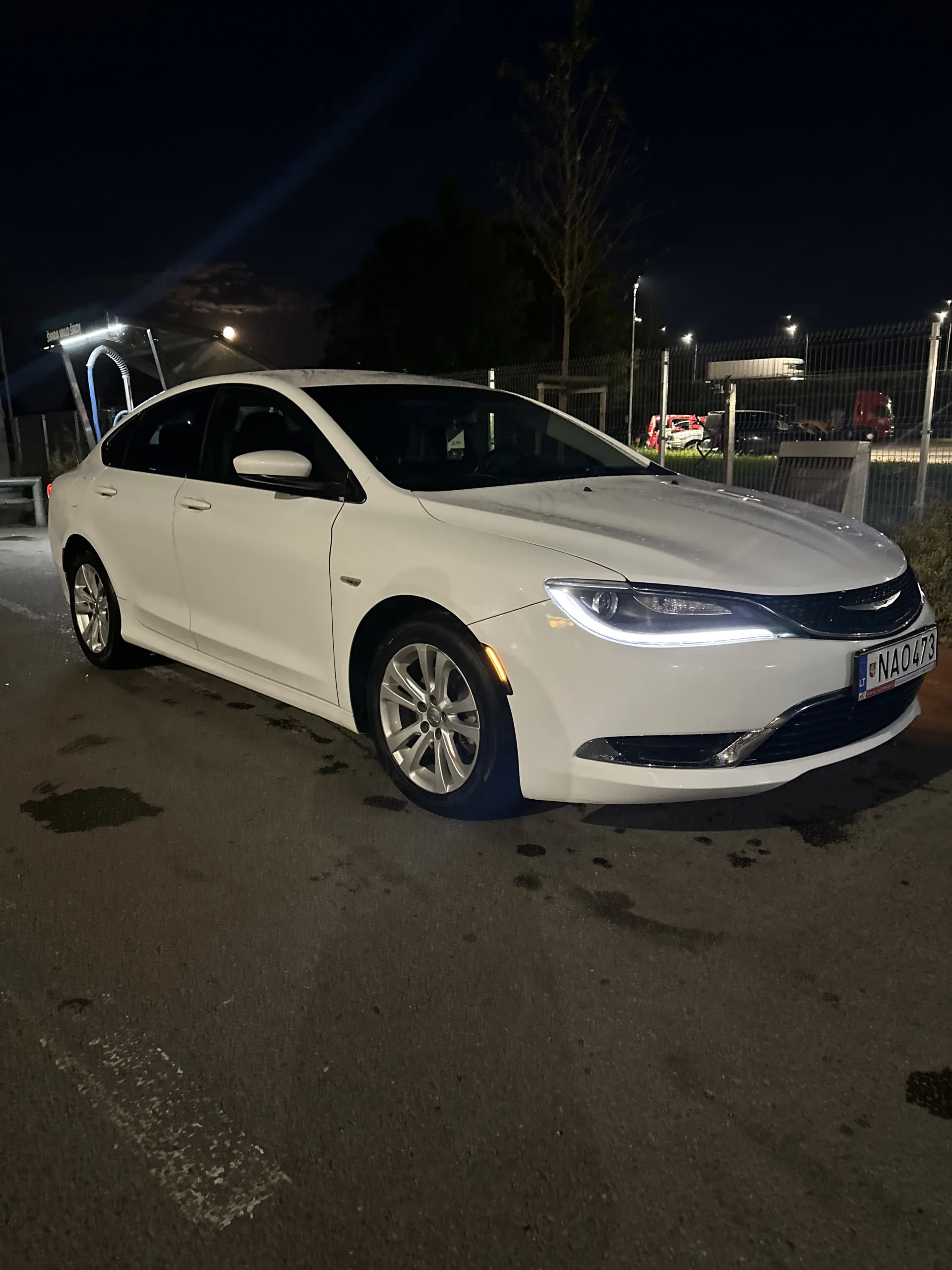 Chrysler 200, 2015