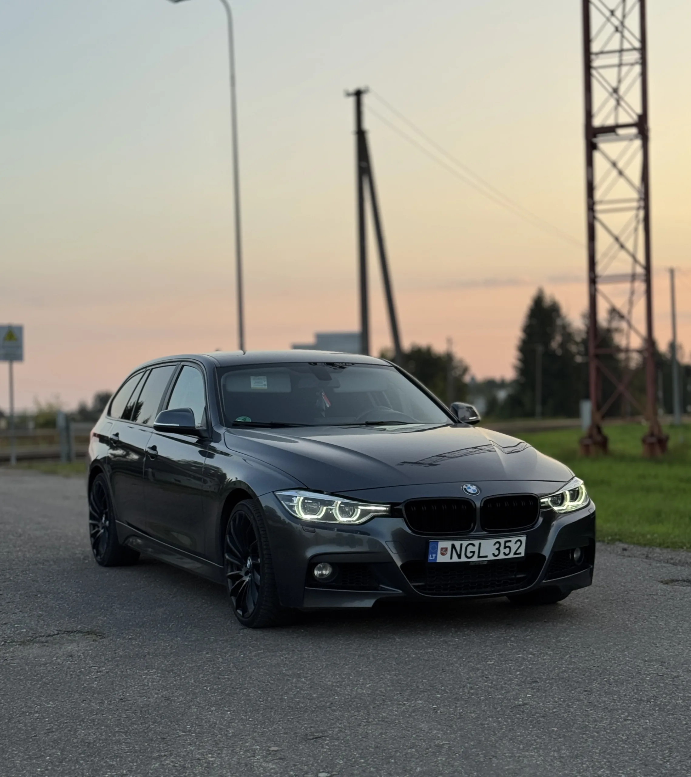 BMW 318, 2012