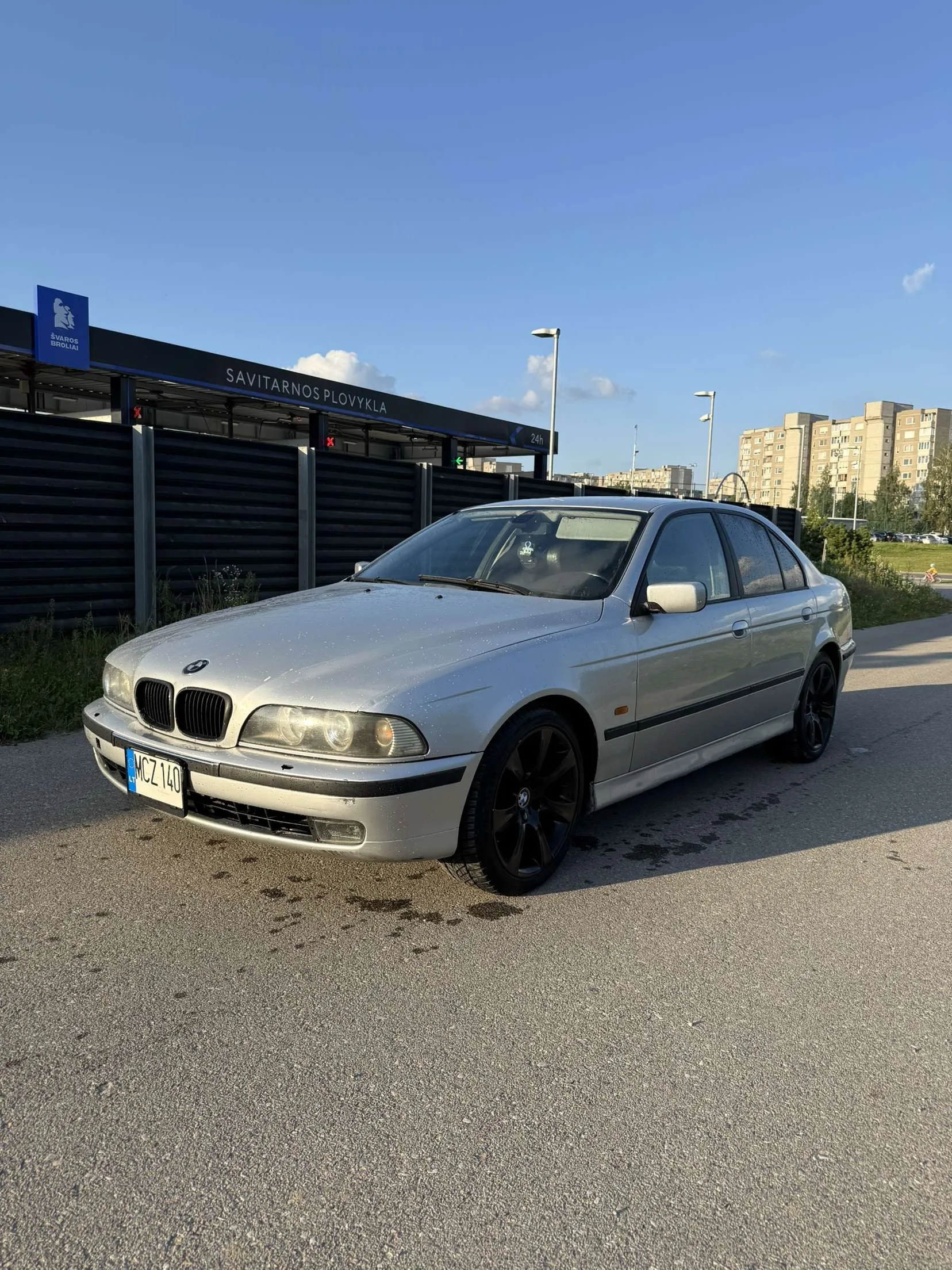 BMW 530