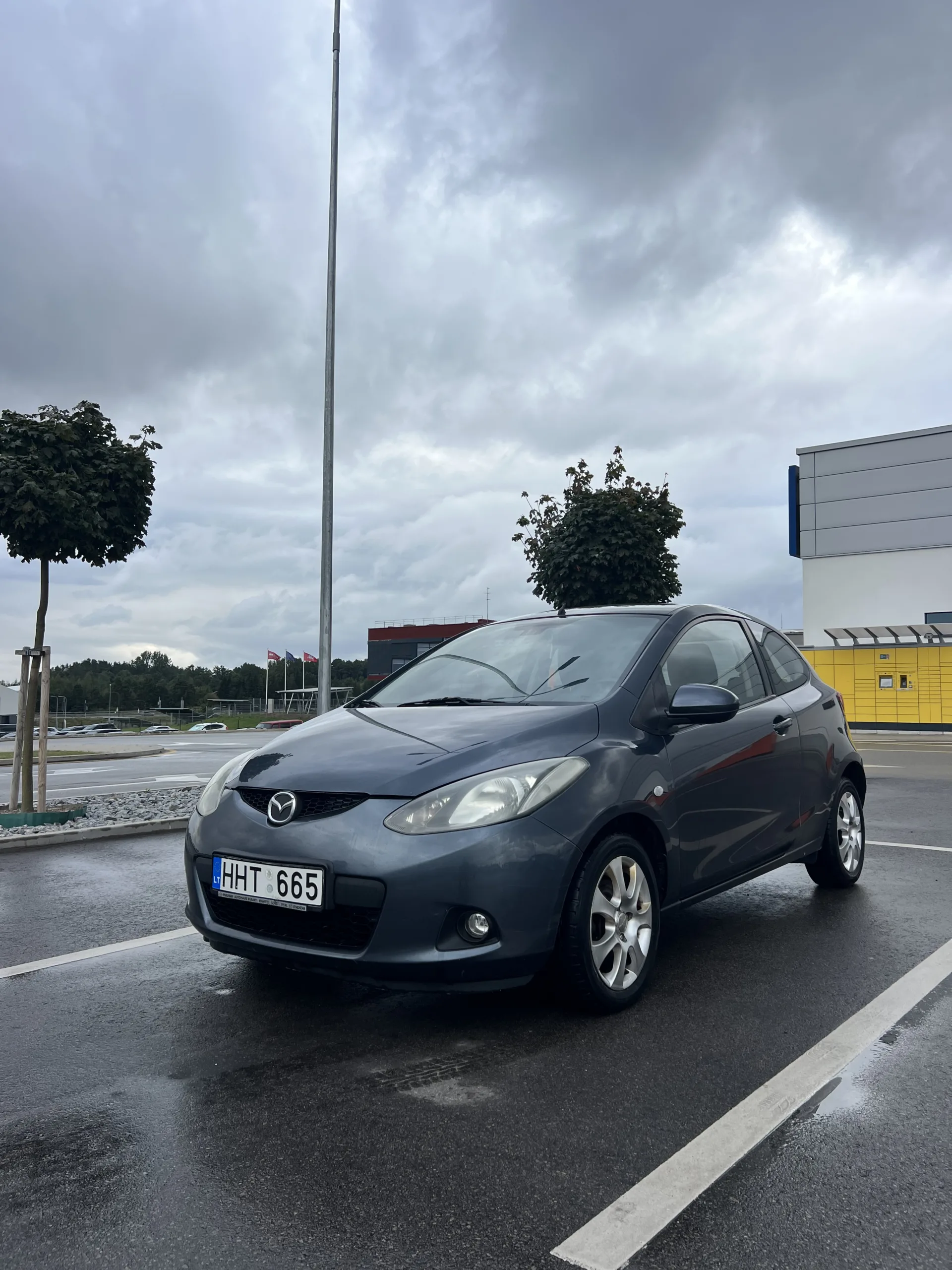 Mazda 2, 2009