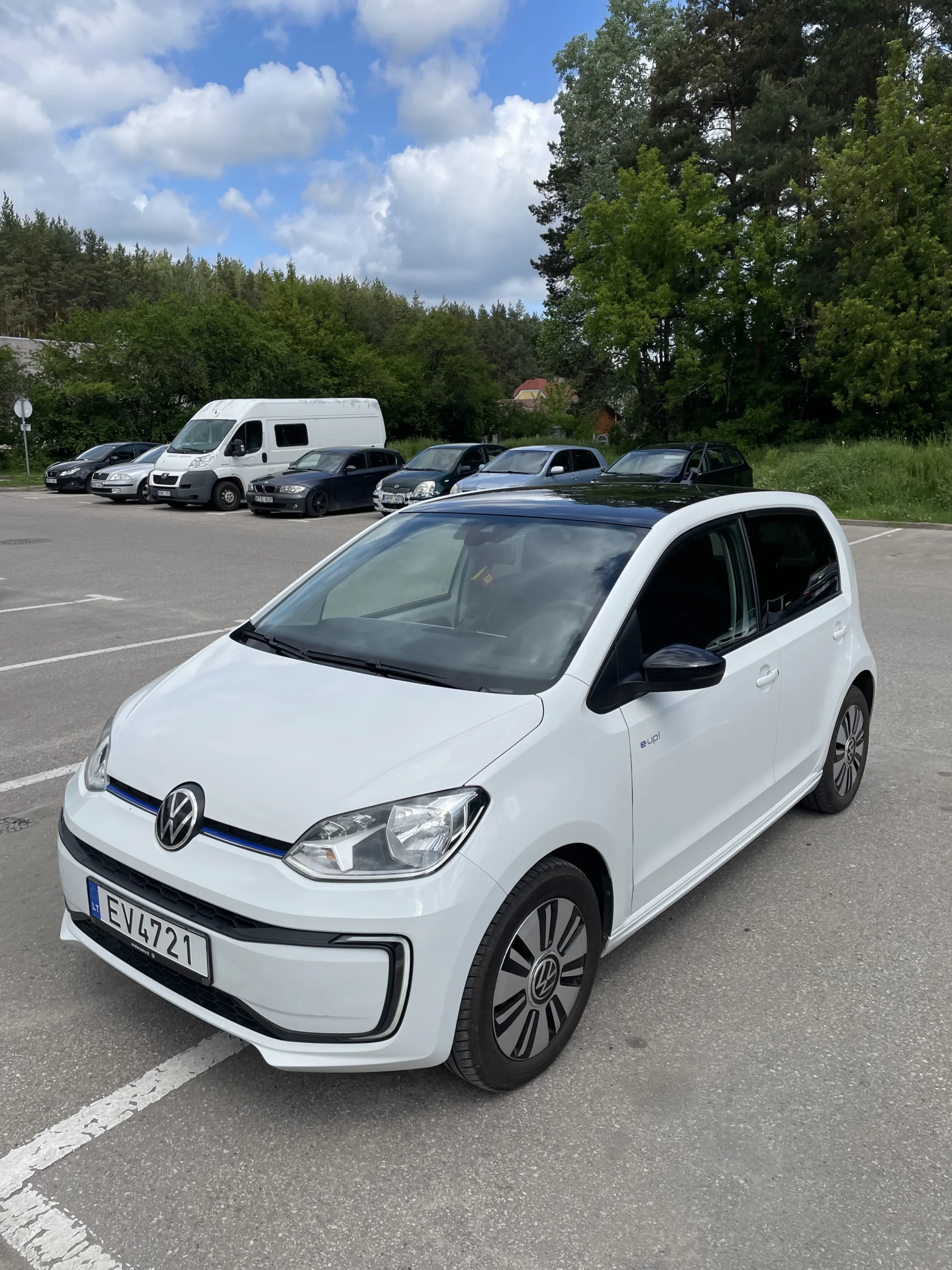 Volkswagen Up