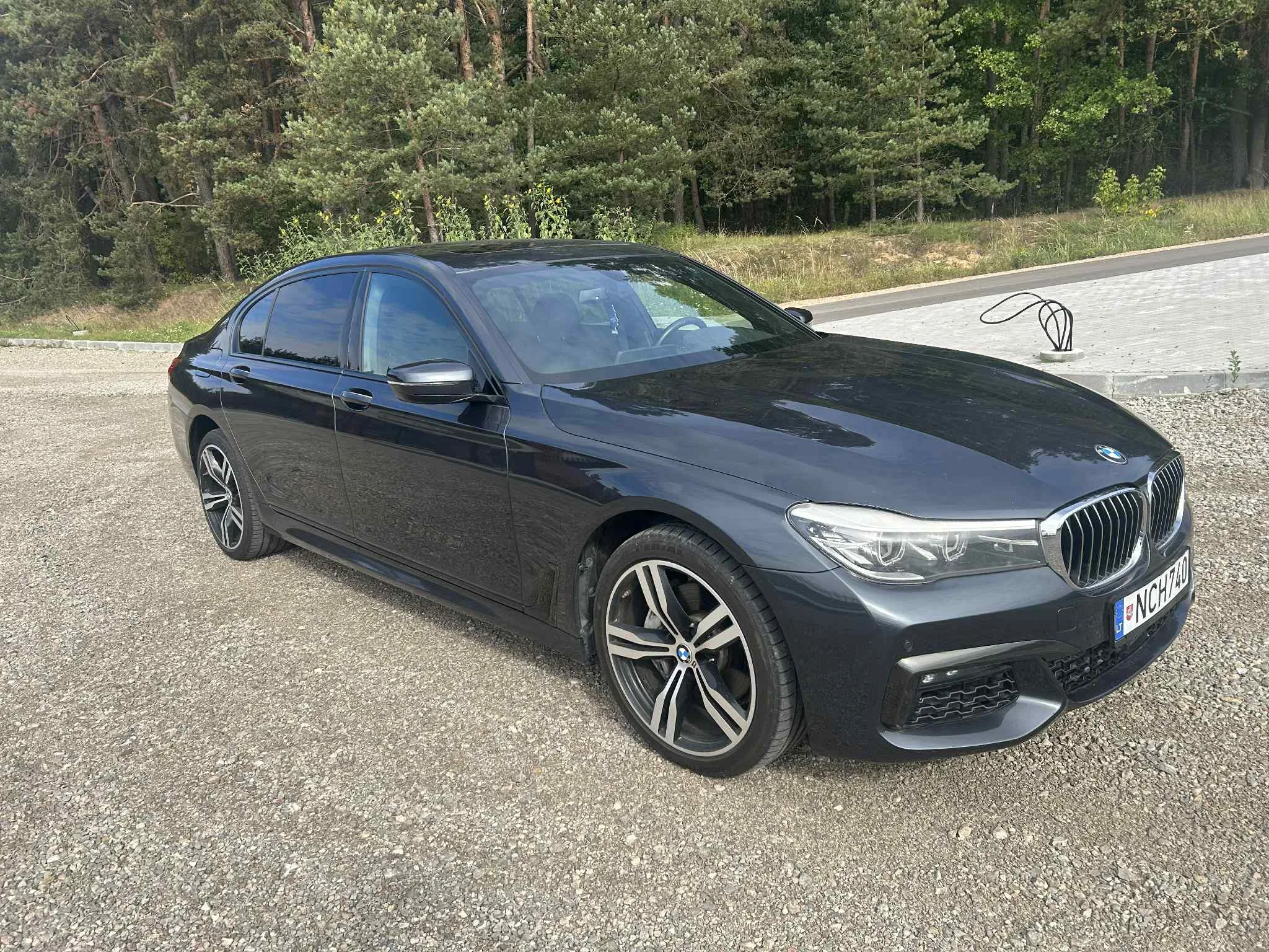 BMW 740, 2017