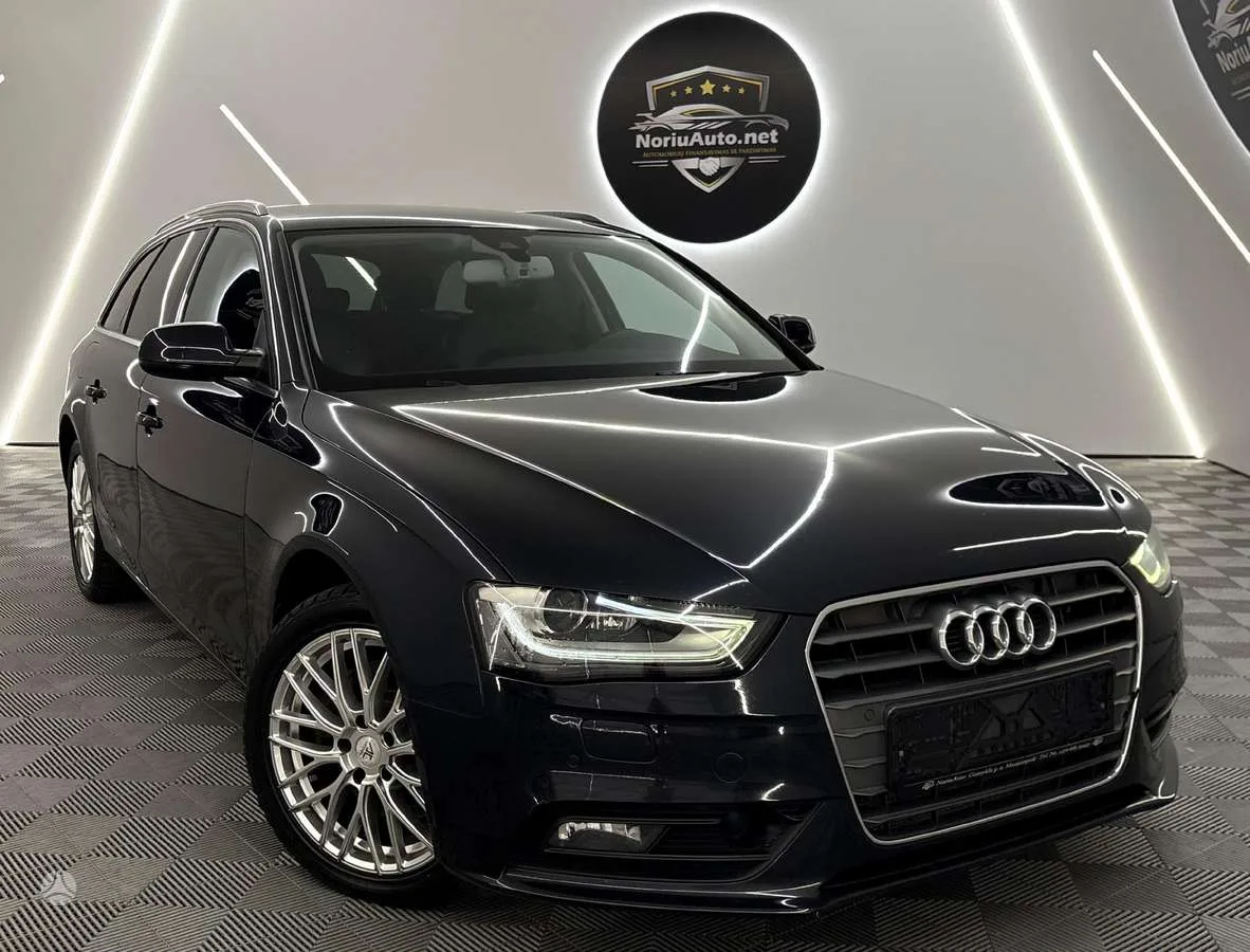 Audi A4, 2012