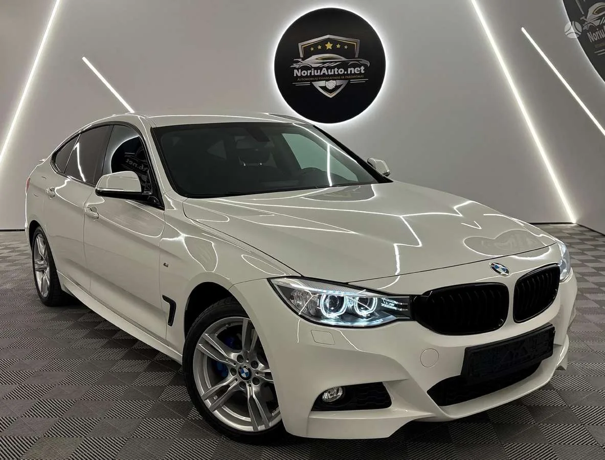 BMW 330, 2014