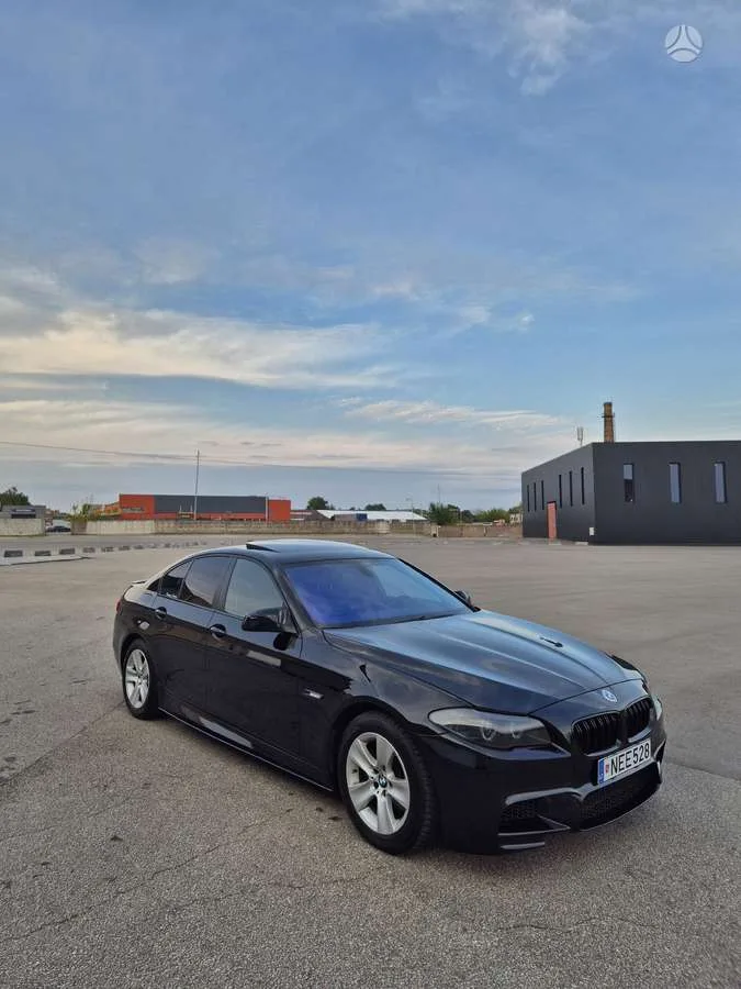 BMW 528