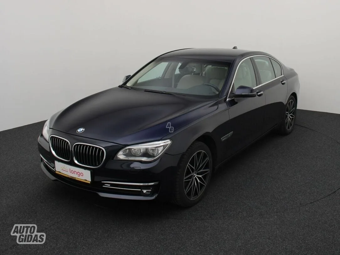BMW 730, 2013