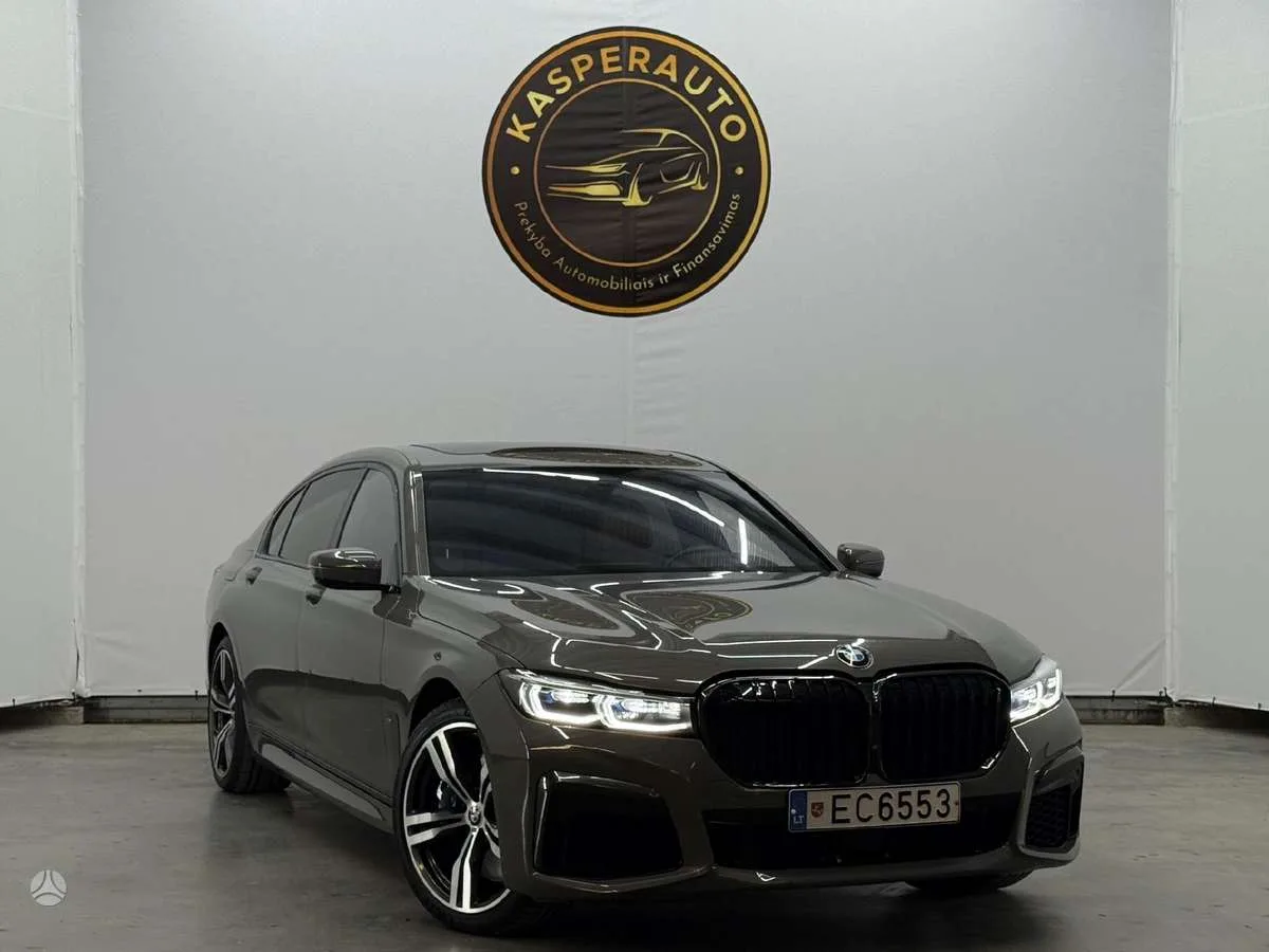 BMW 745E, 2020