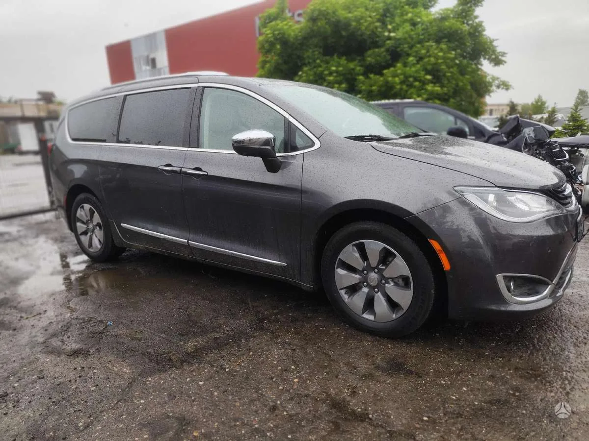 Chrysler Pacifica