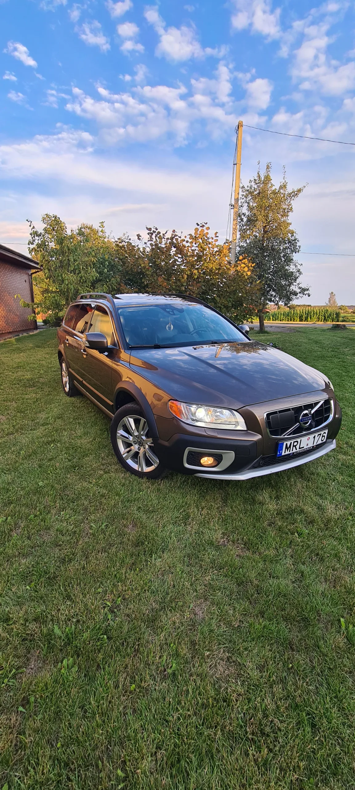 Volvo XC70, 2012