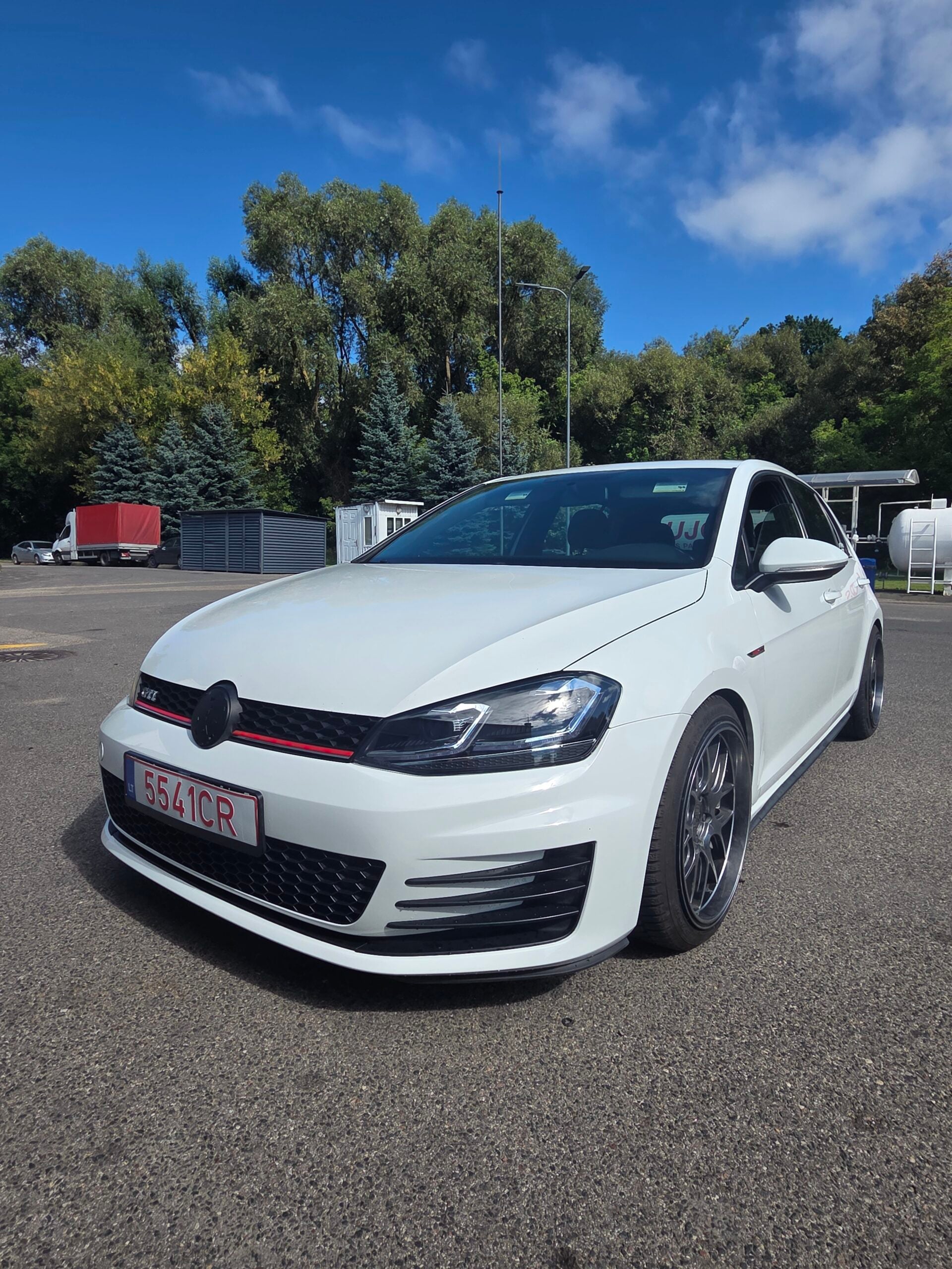 Volkswagen Golf GTI