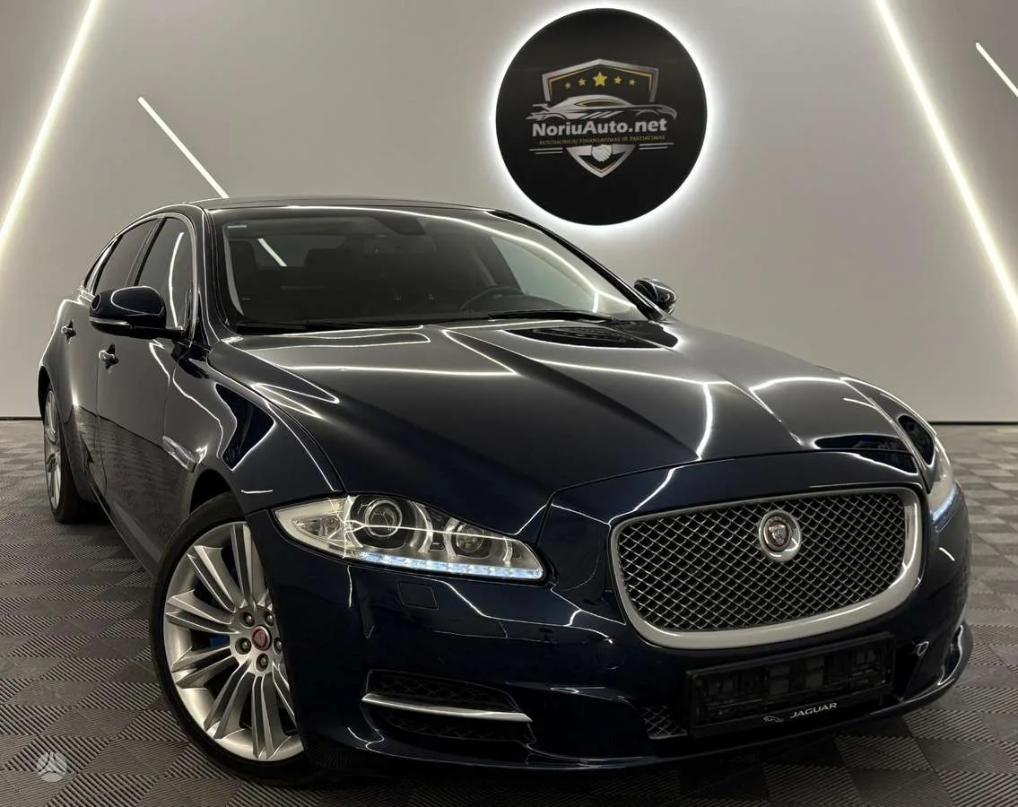 Jaguar XJ, 2011