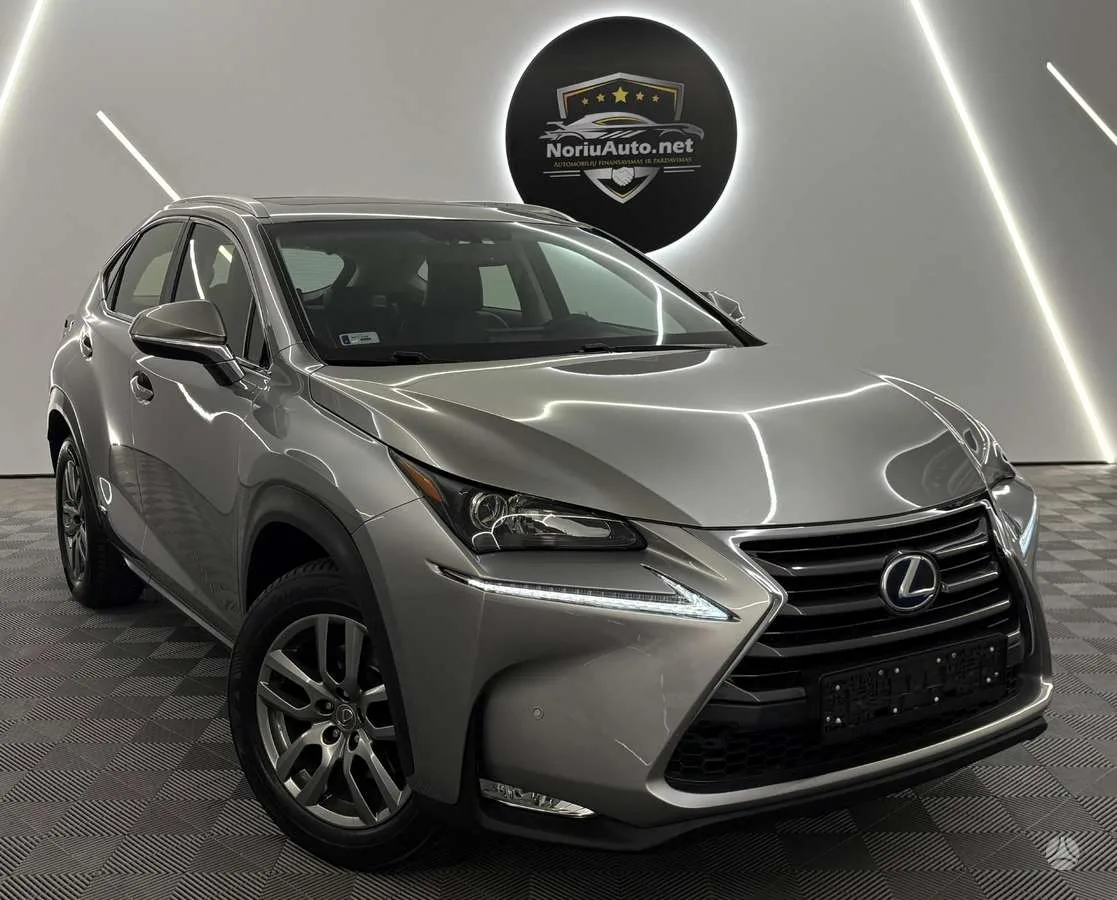 Lexus NX 300h, 2015