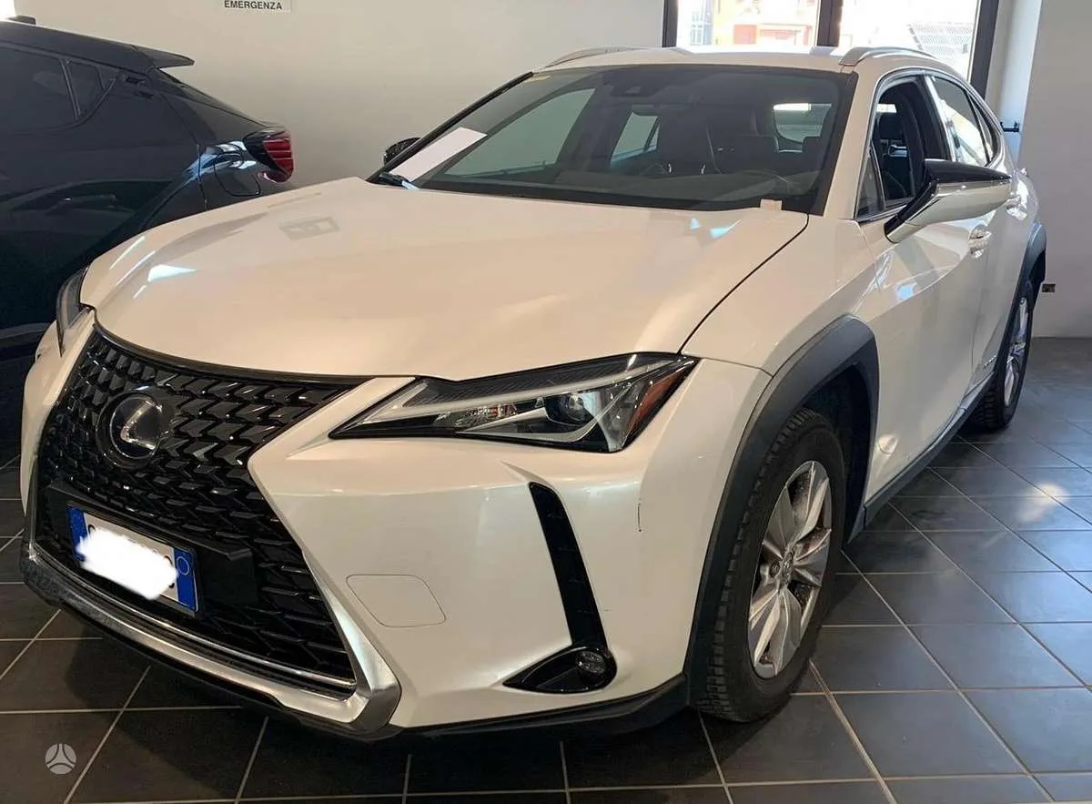 Lexus UX 250h, 2021