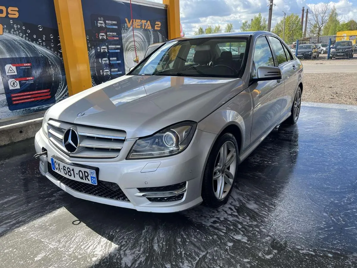 Mercedes-Benz C220, 2013