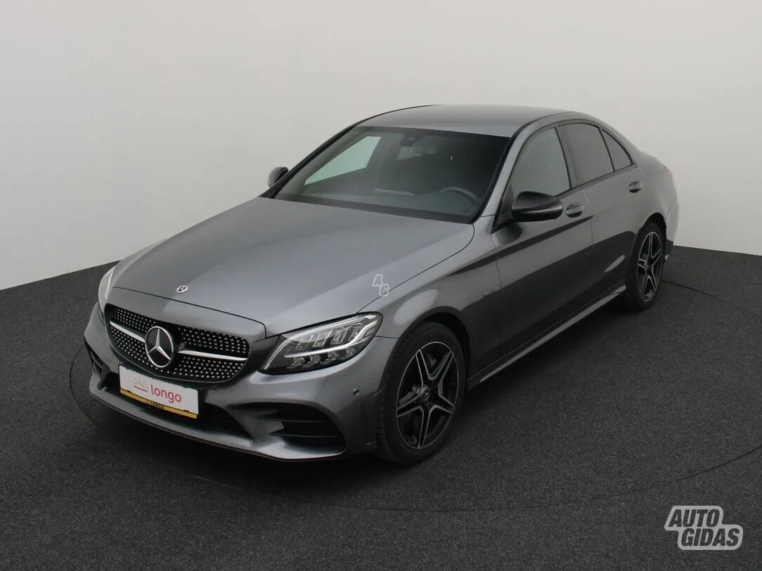 Mercedes-Benz C300, 2021