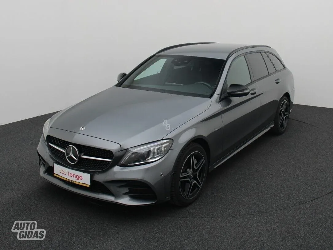 Mercedes-Benz C300, 2021