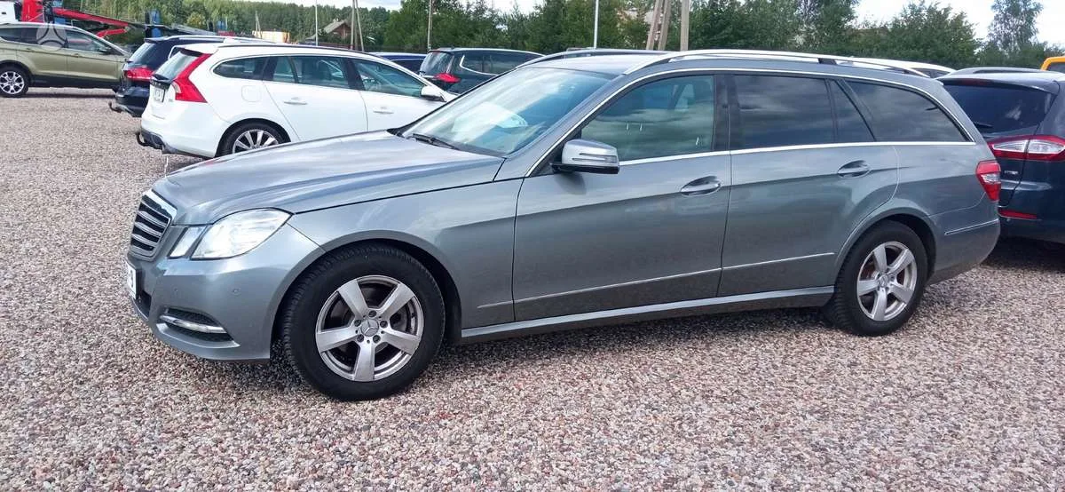 Mercedes-Benz E200, 2012