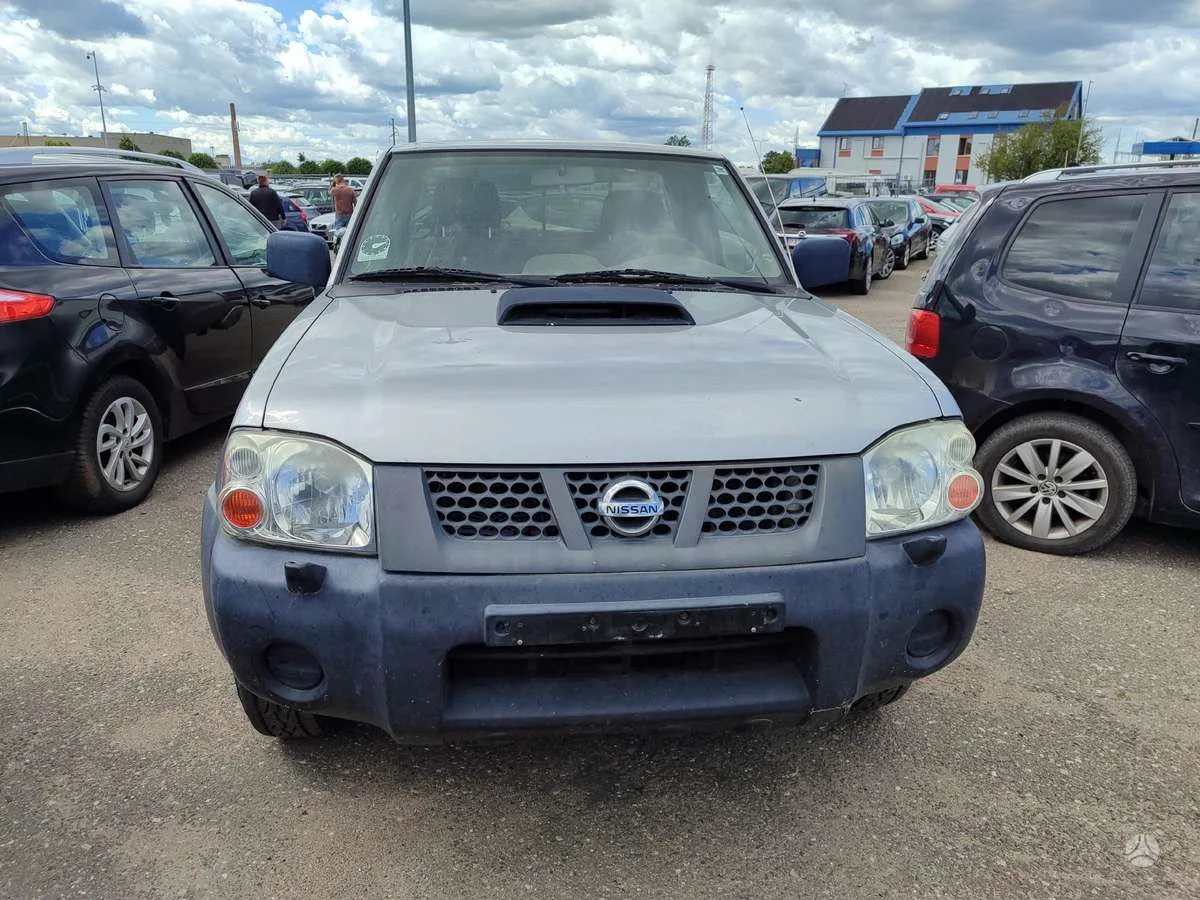 Nissan King Cab, 2009