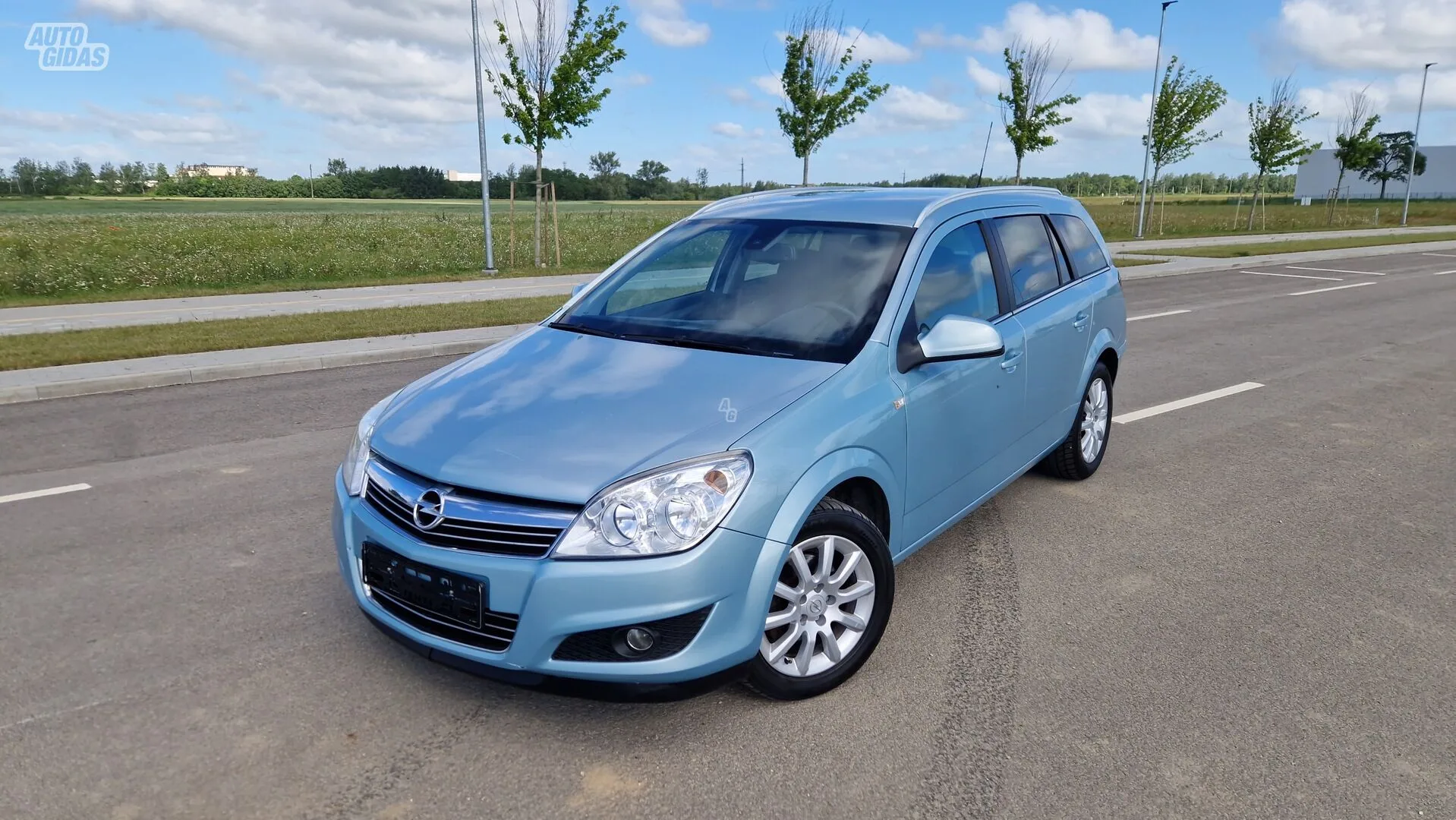 Opel Astra, 2010