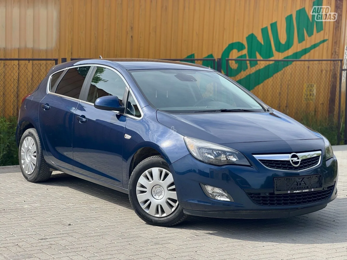 Opel Astra, 2010