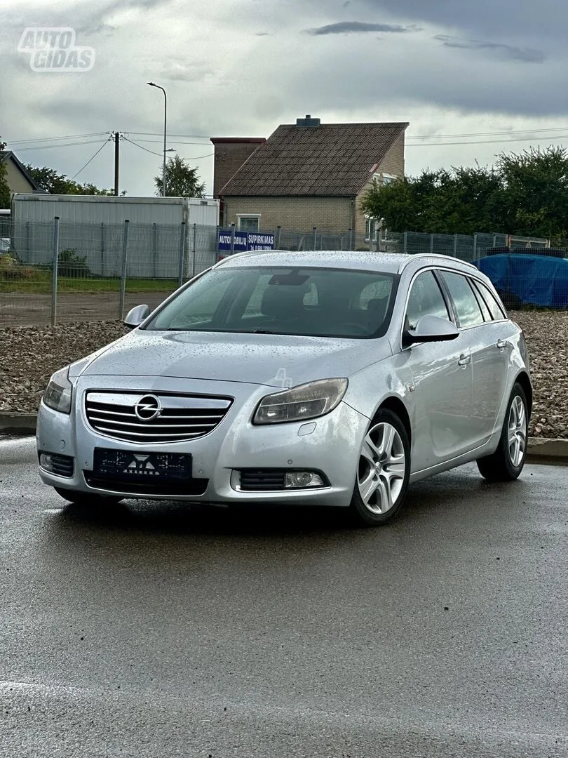 Opel Insignia, 2011