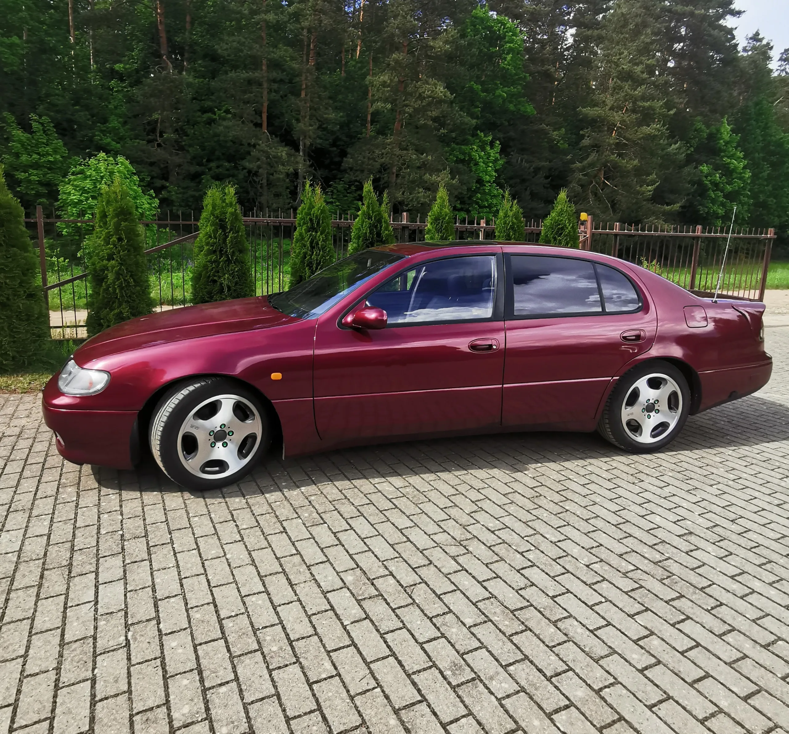 Lexus Kita, 1995