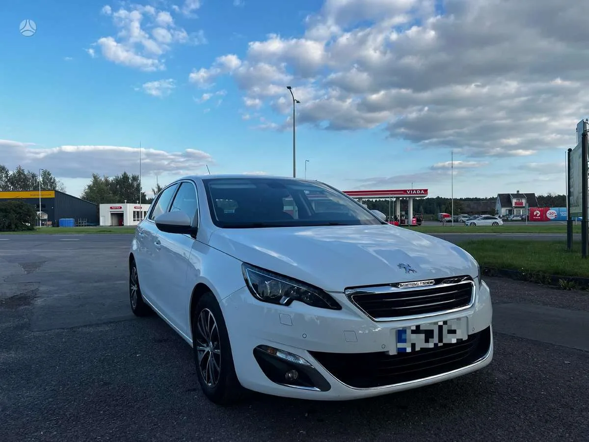 Peugeot 308, 2015