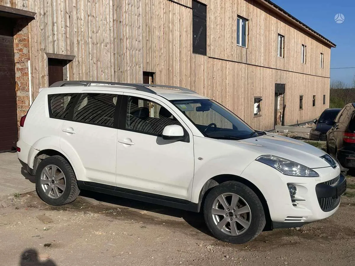 Peugeot 4007, 2010