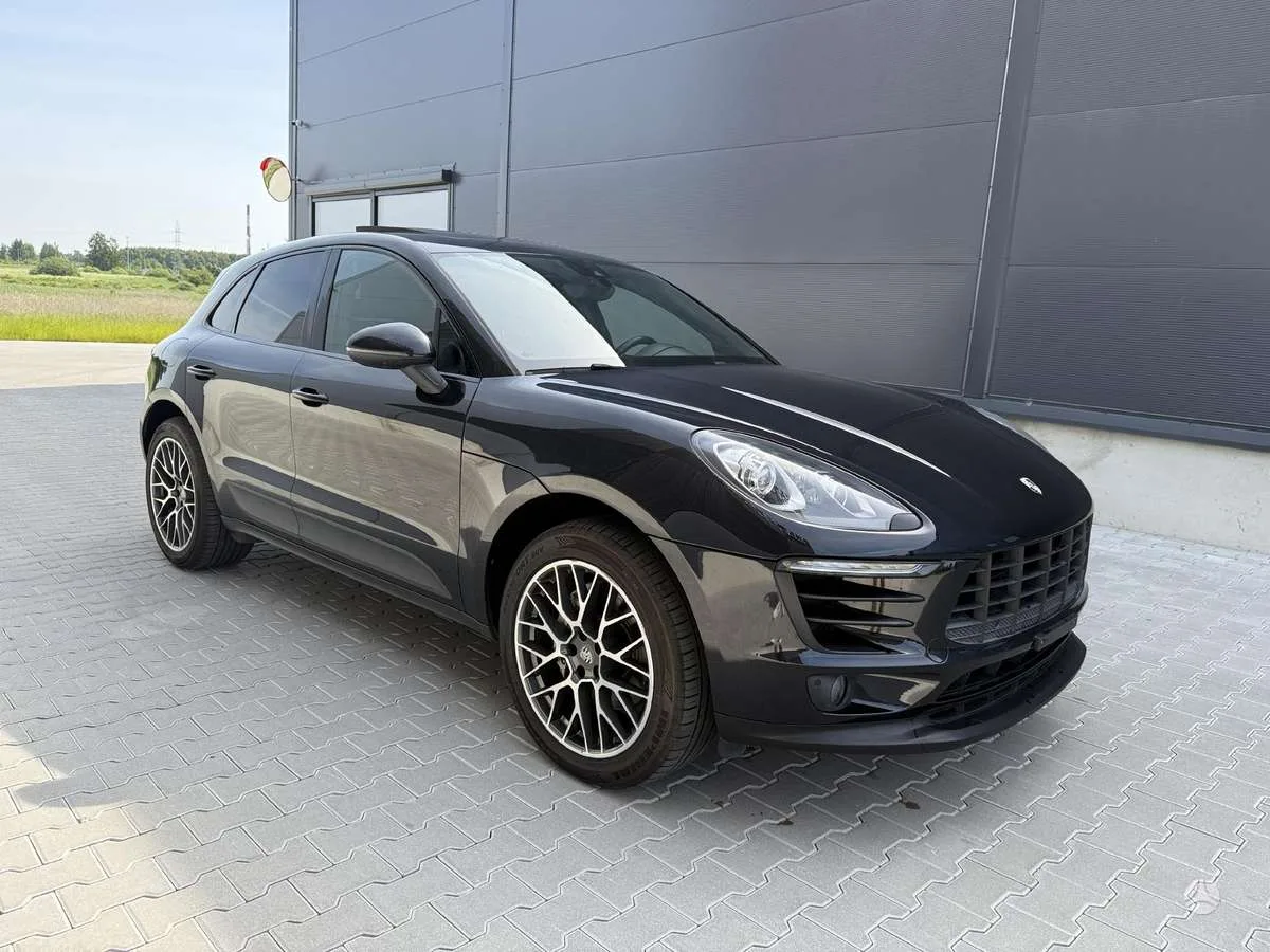 Porsche Macan, 2015
