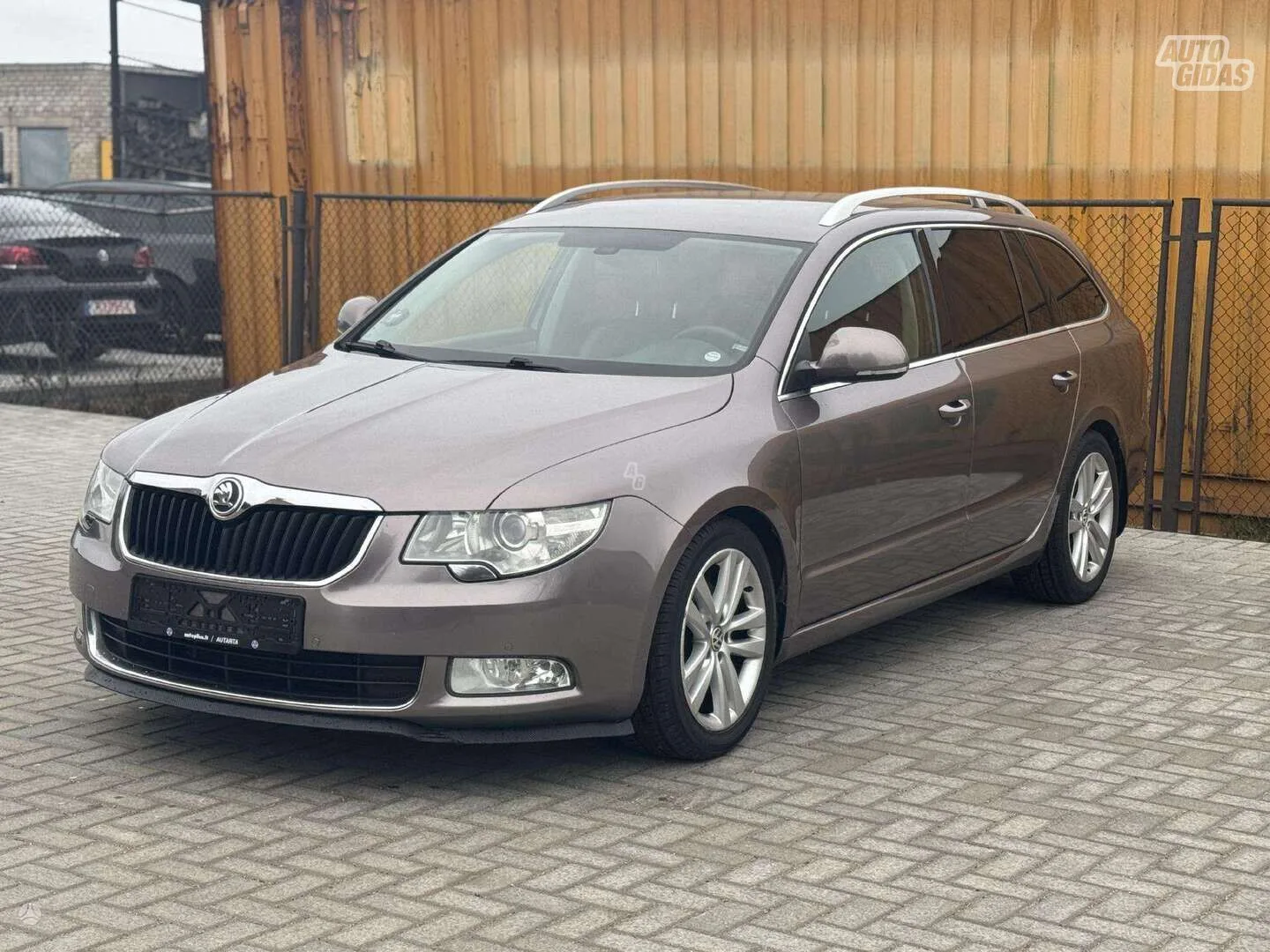 Skoda Superb, 2010